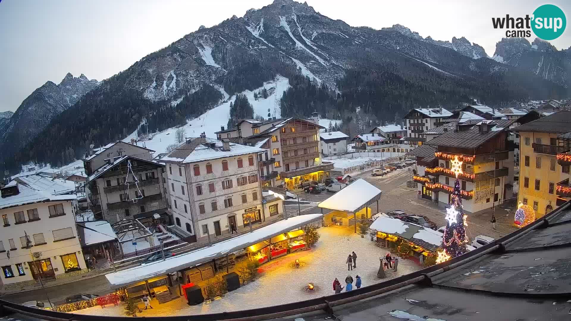 Hauptplatz von Forni di Sopra