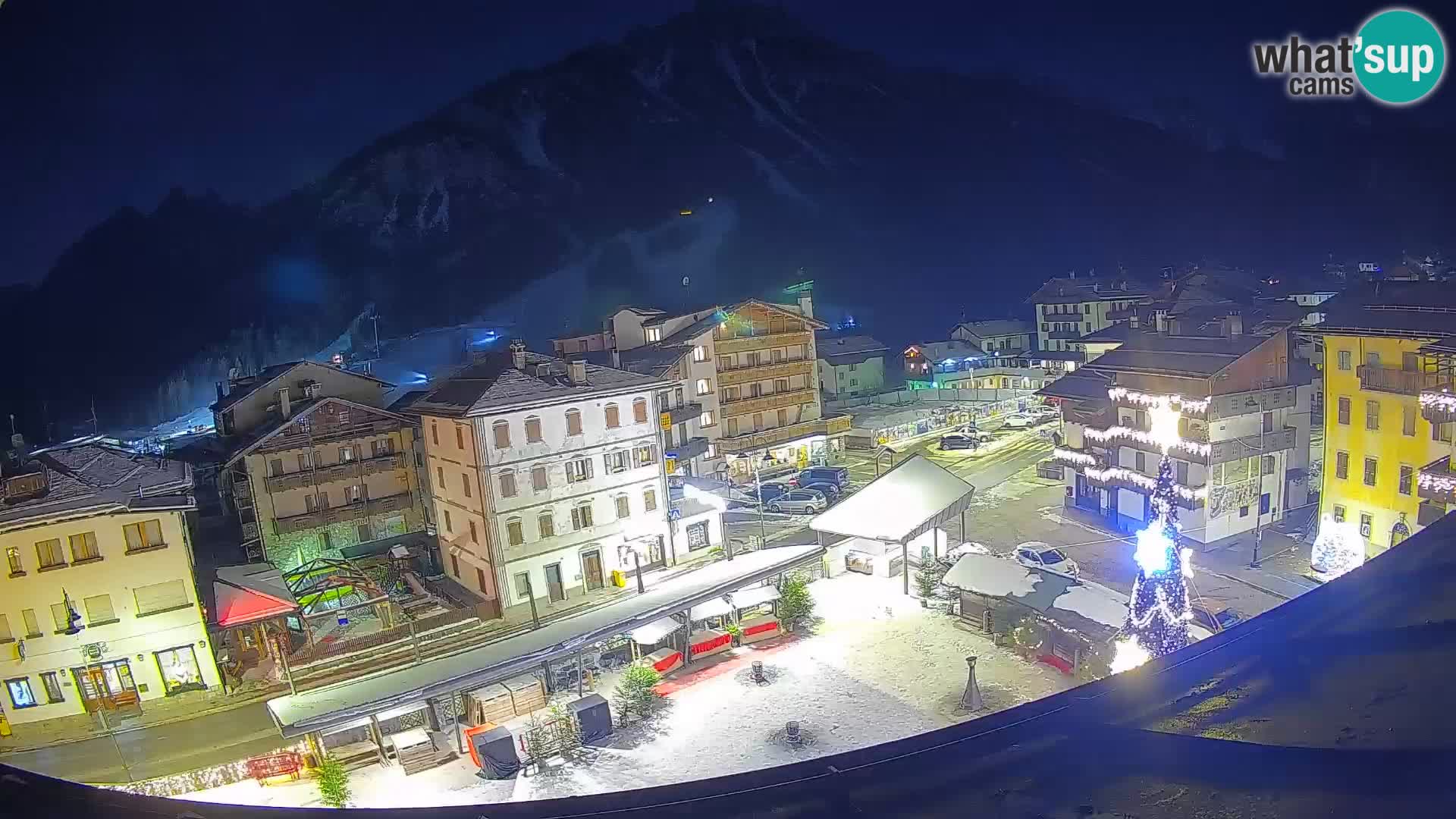 Hauptplatz von Forni di Sopra