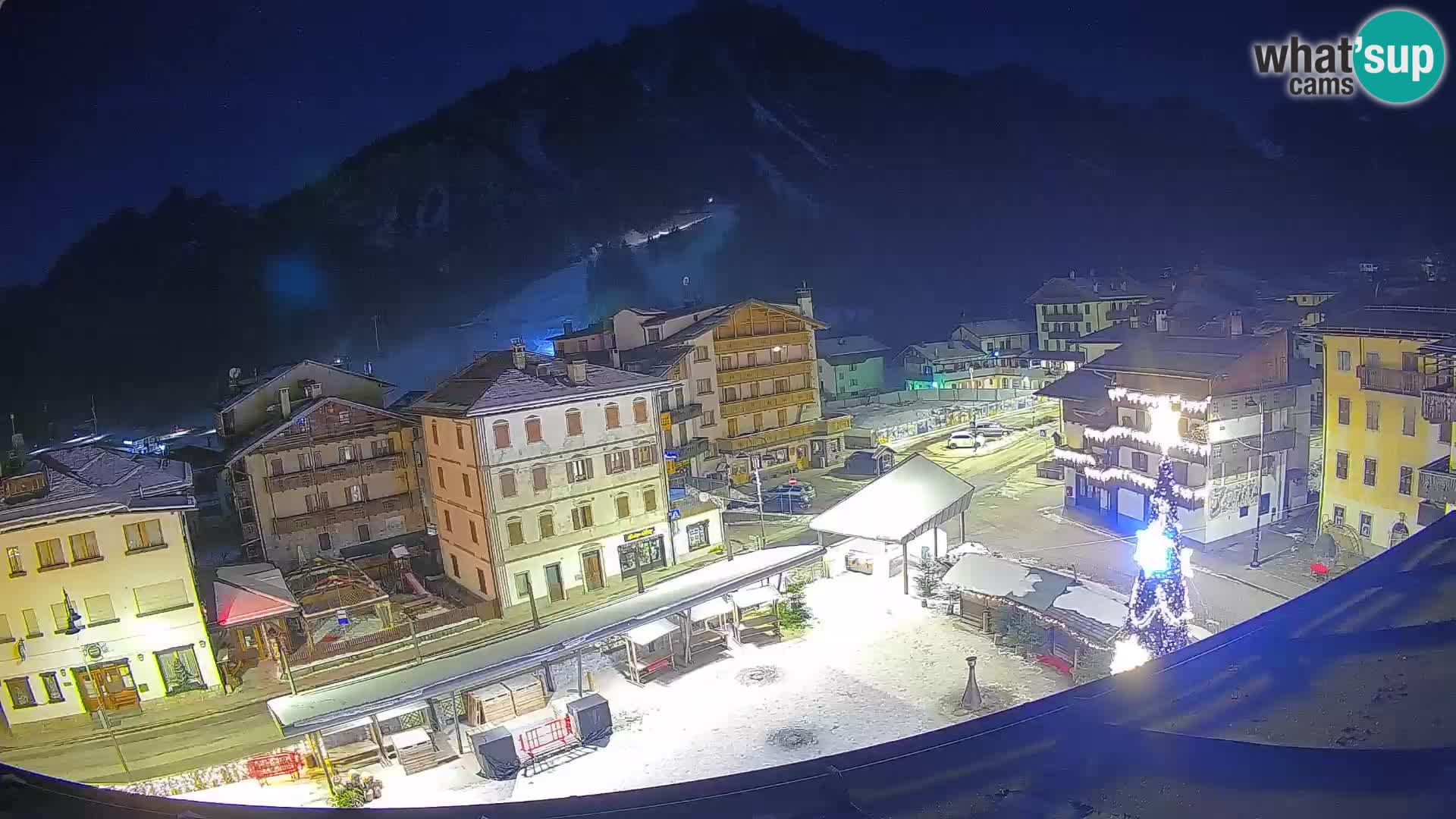 Hauptplatz von Forni di Sopra