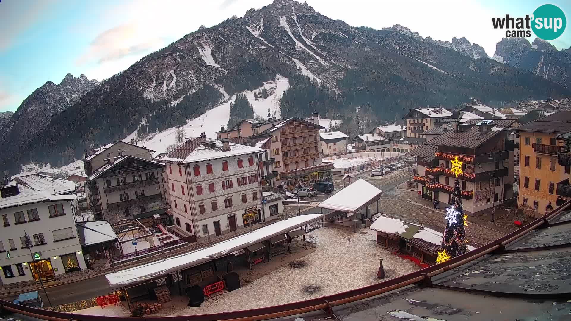 Hauptplatz von Forni di Sopra