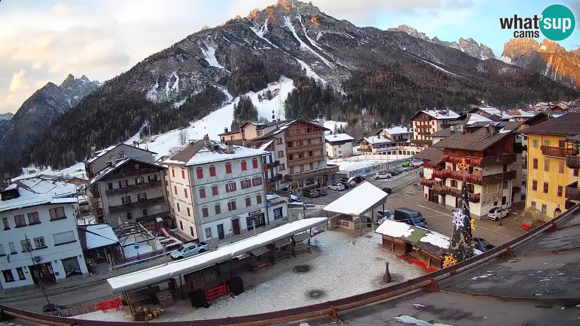 Hauptplatz von Forni di Sopra