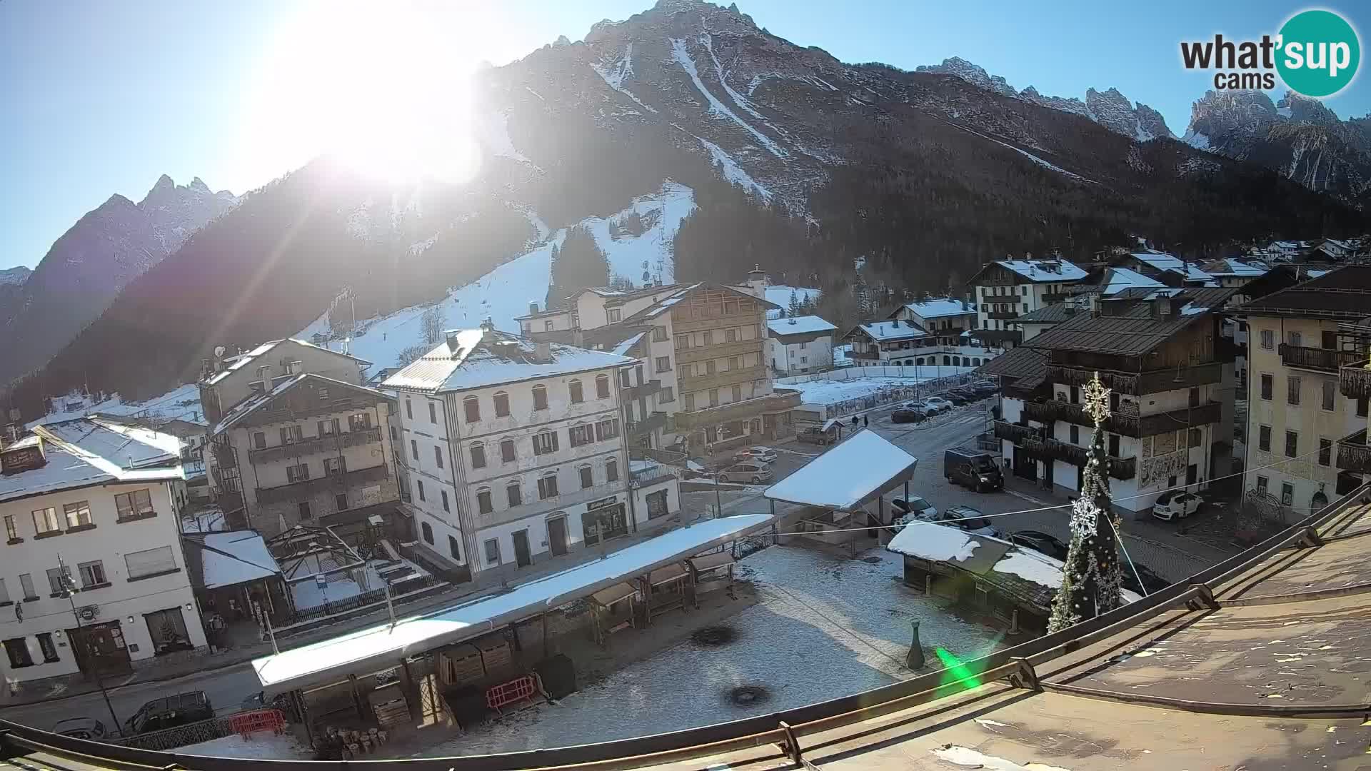 Piazza centrale di Forni di Sopra
