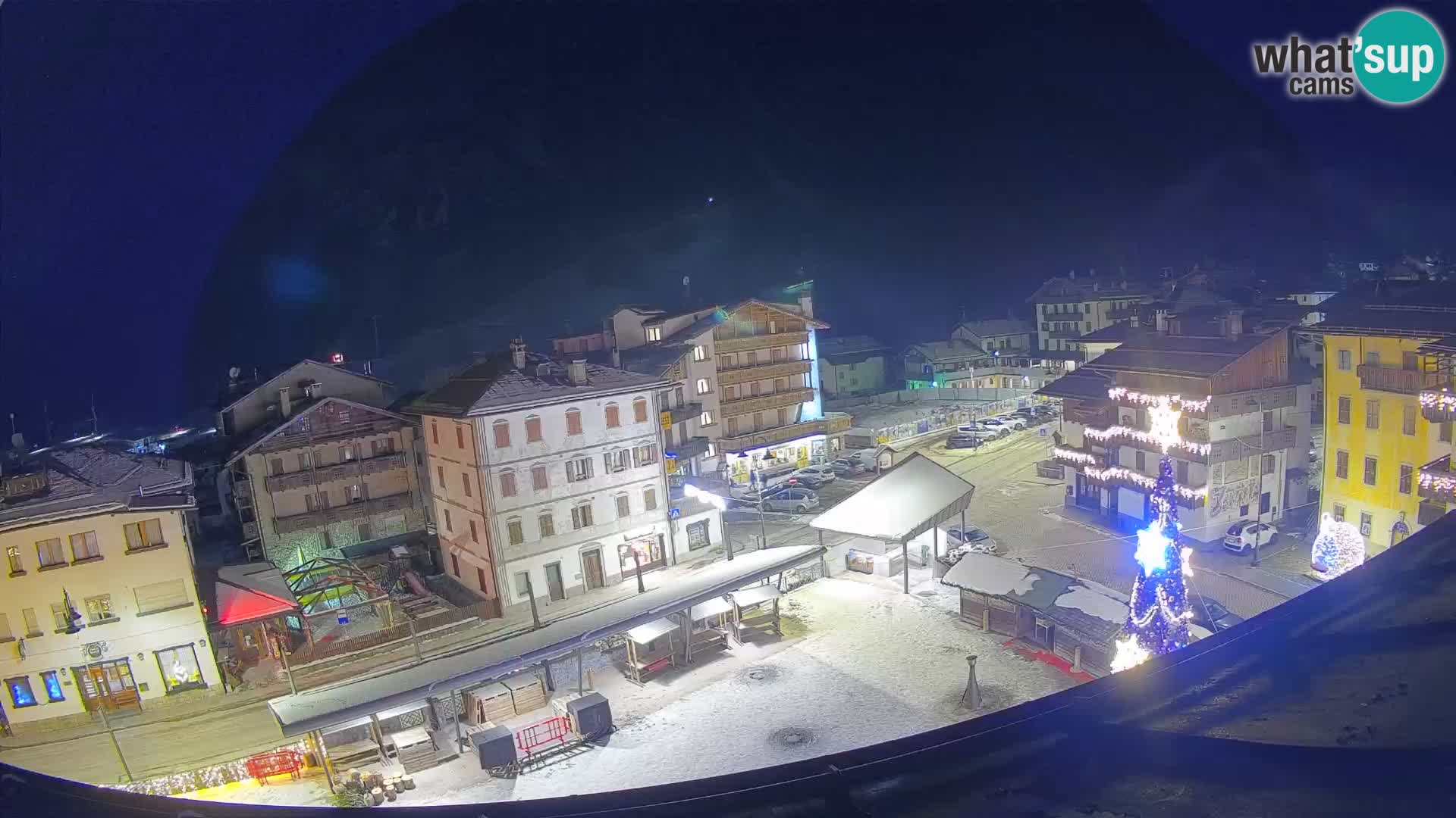 Hauptplatz von Forni di Sopra