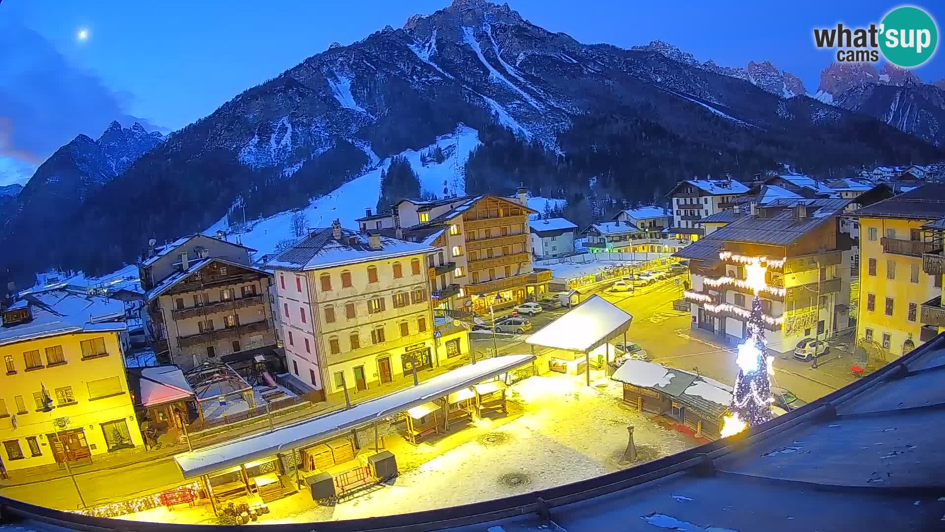 Hauptplatz von Forni di Sopra