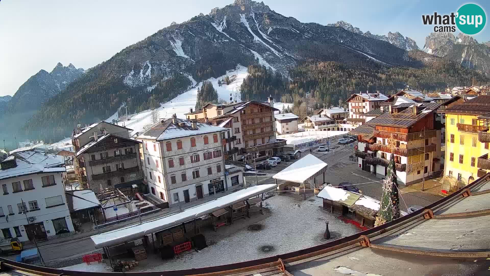 Hauptplatz von Forni di Sopra
