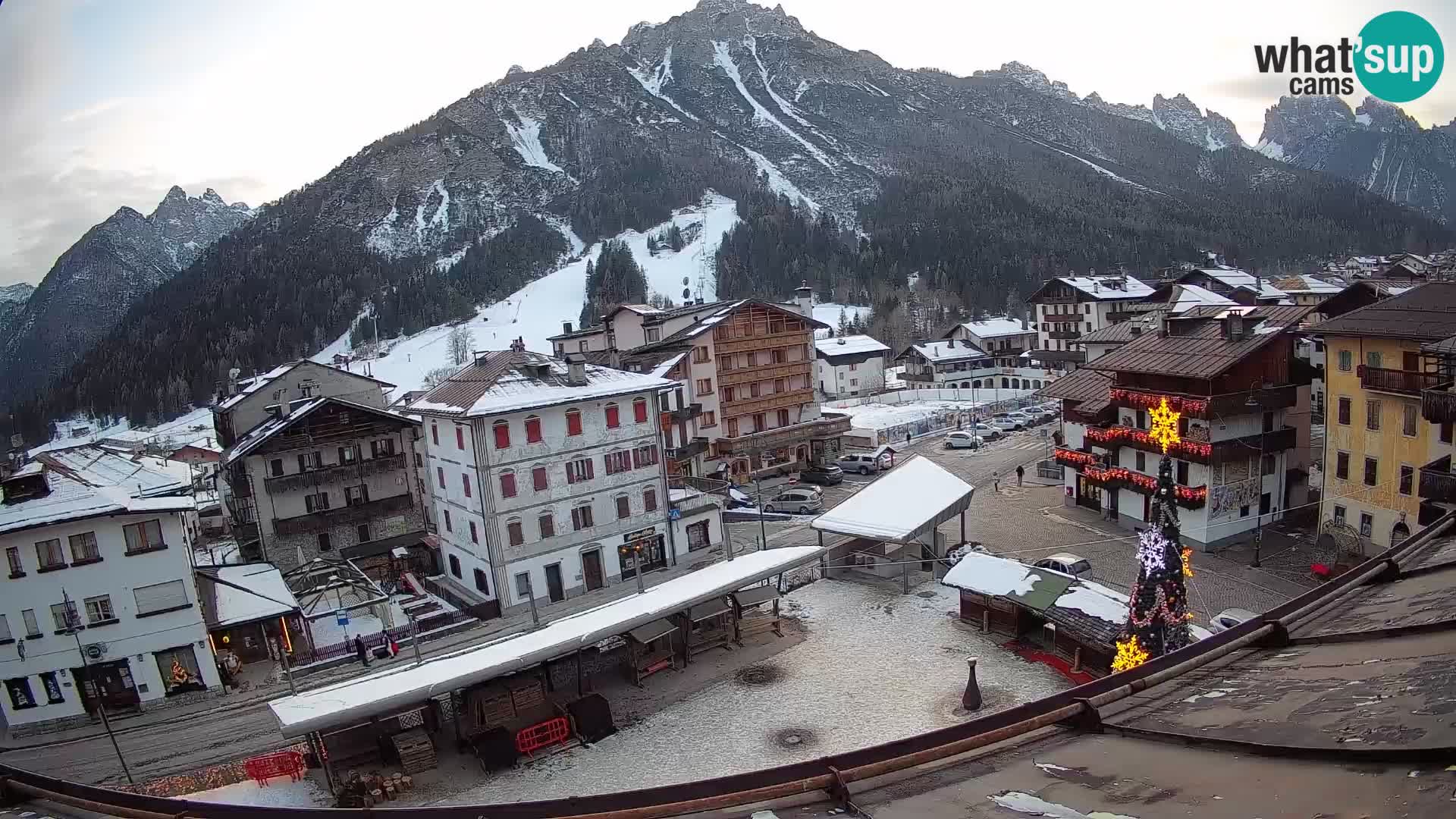 Hauptplatz von Forni di Sopra