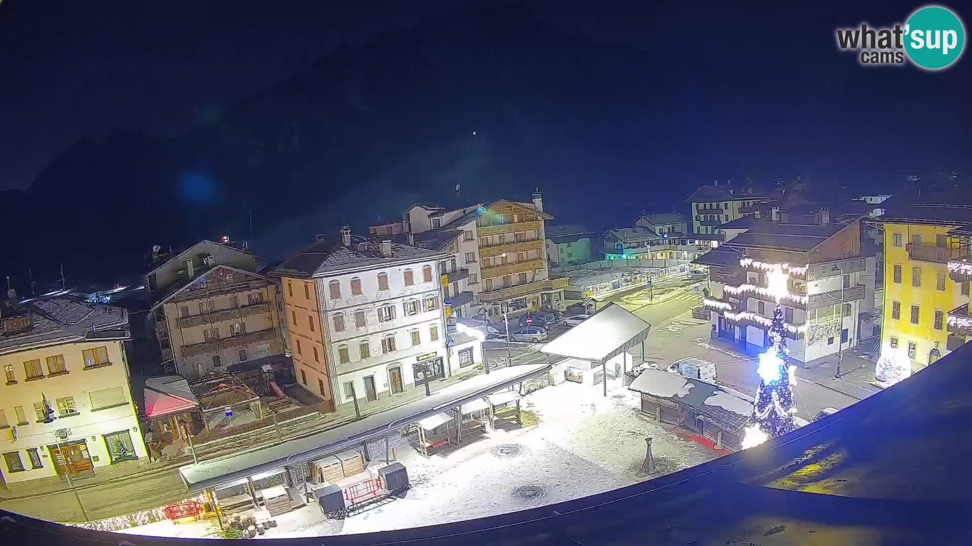 Hauptplatz von Forni di Sopra