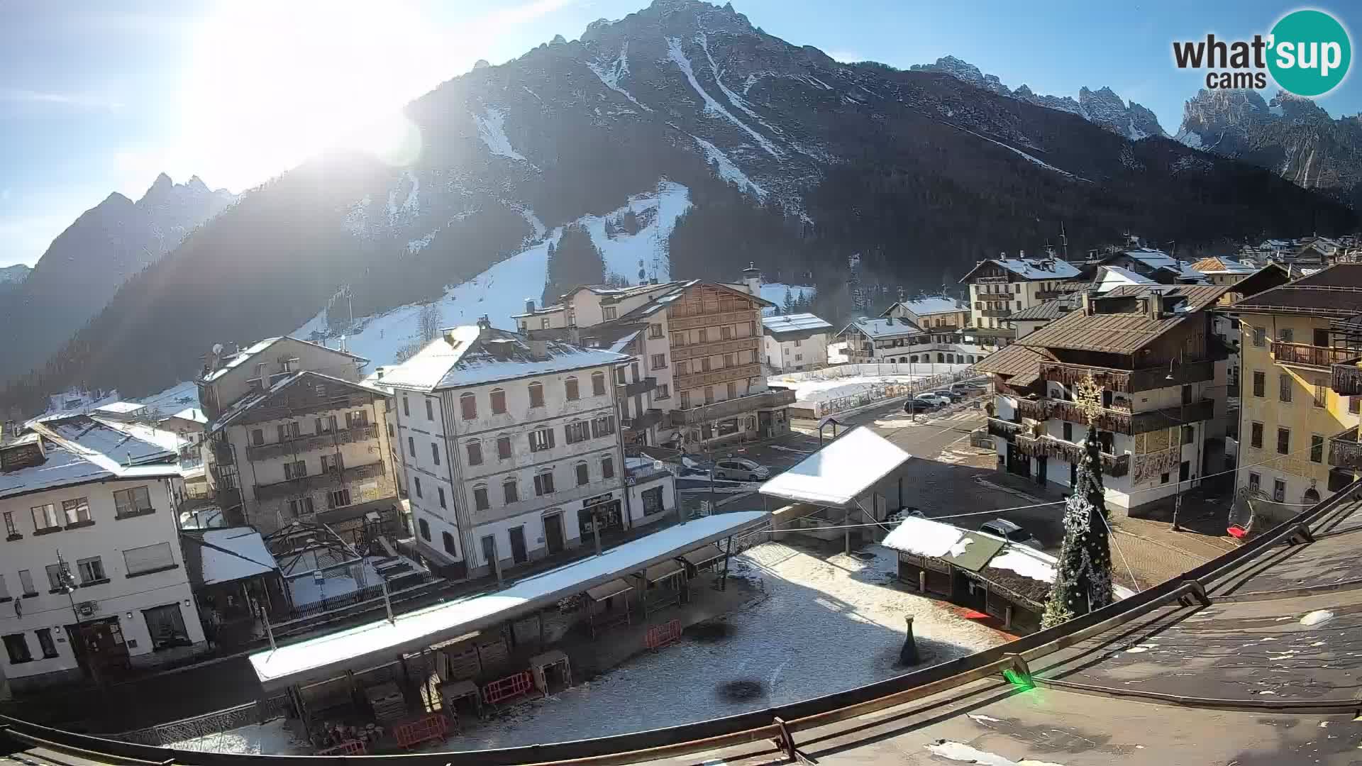 Piazza centrale di Forni di Sopra