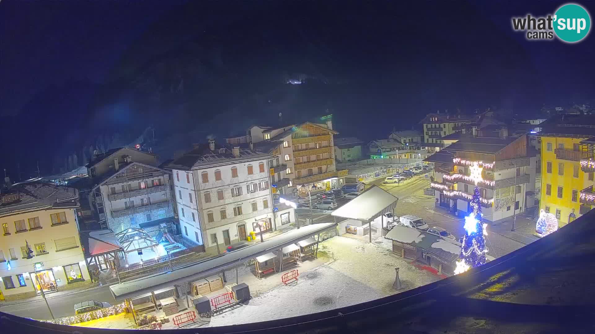 Hauptplatz von Forni di Sopra