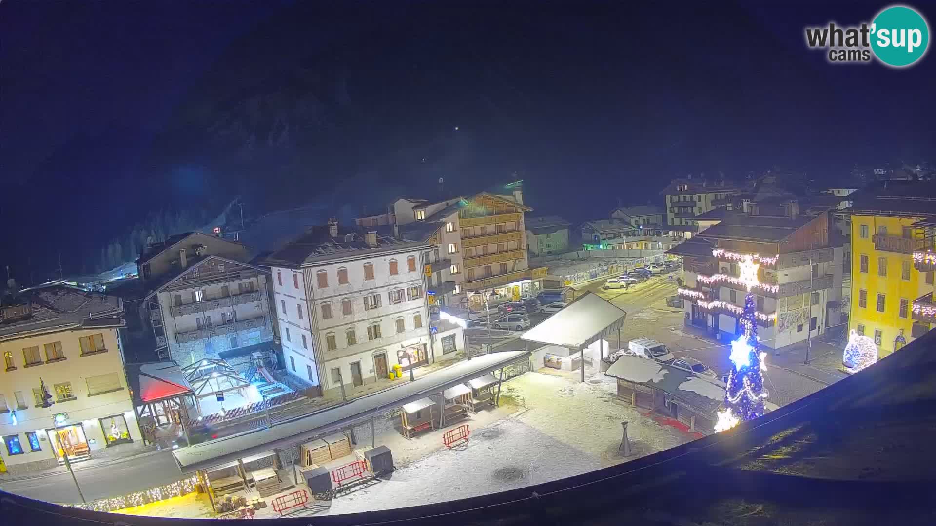 Hauptplatz von Forni di Sopra