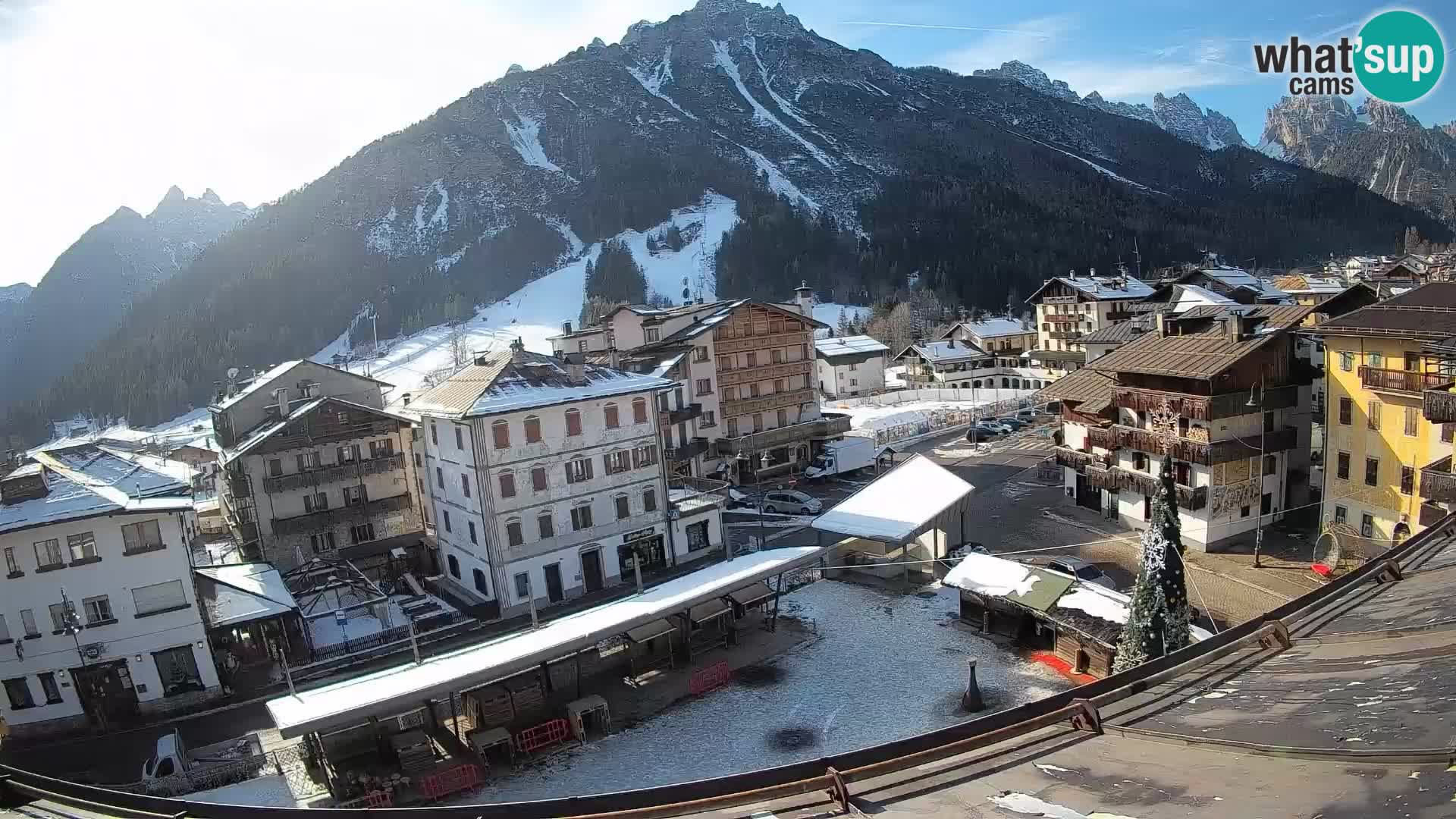 Hauptplatz von Forni di Sopra
