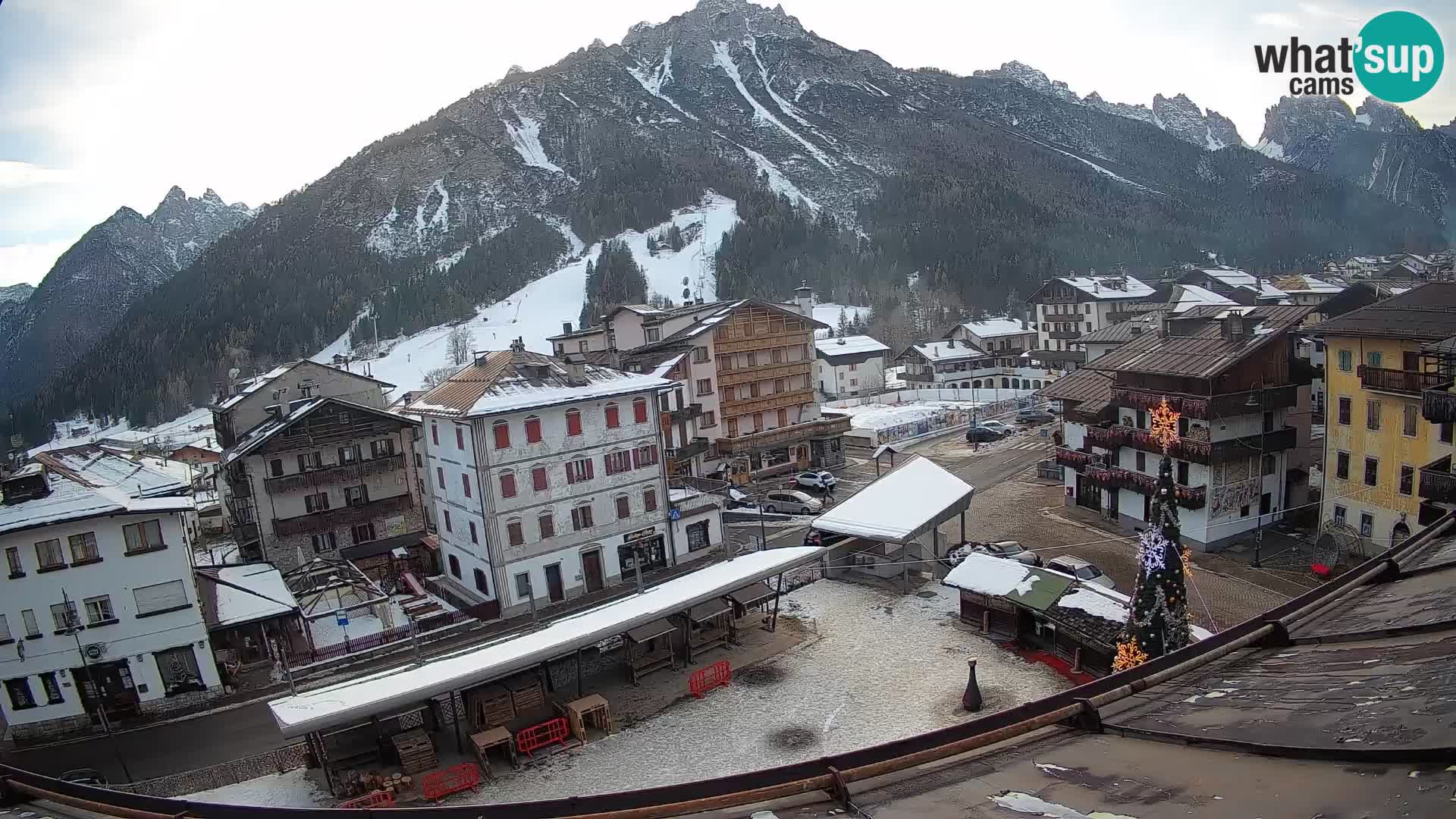 Hauptplatz von Forni di Sopra