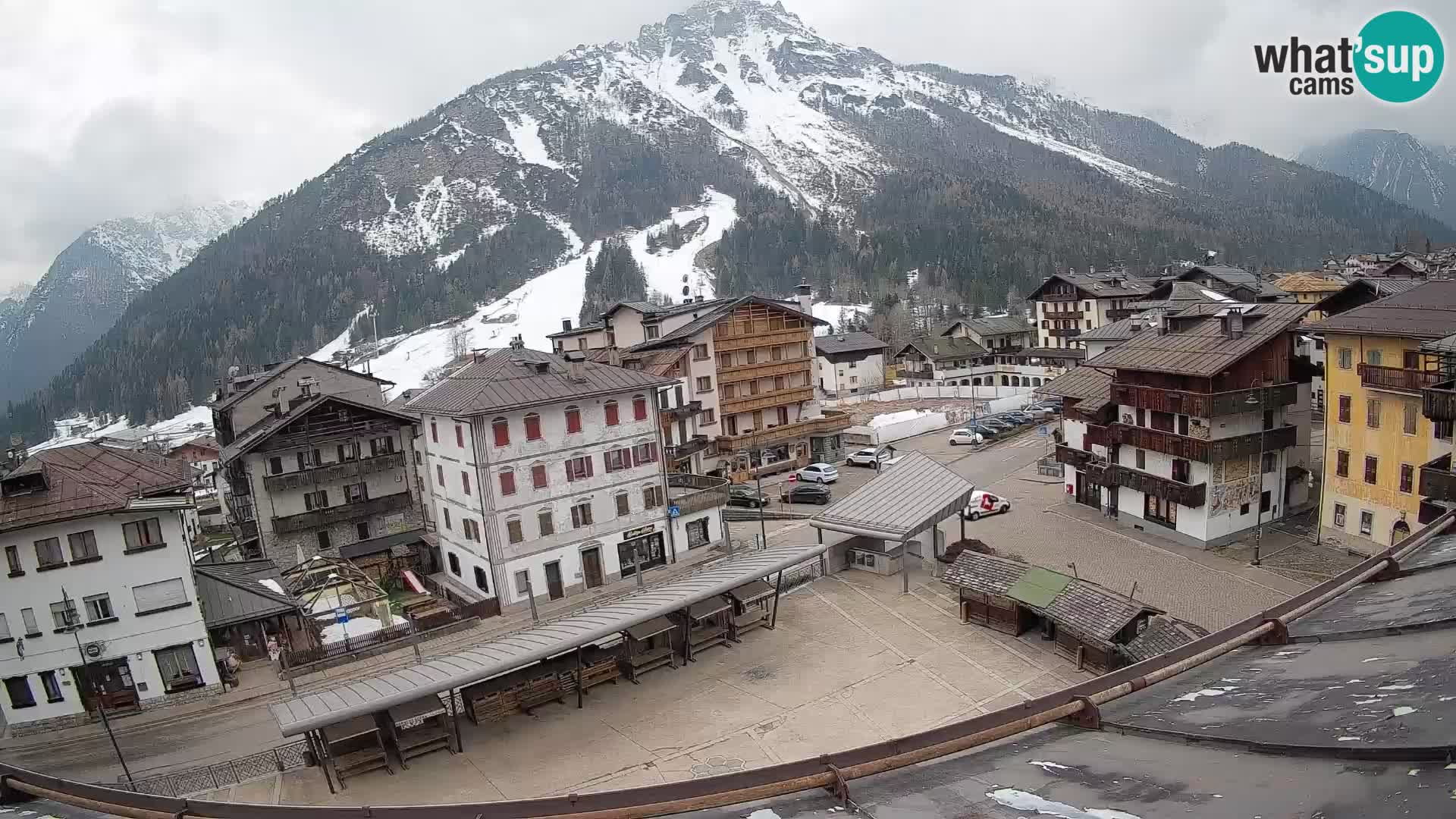 Hauptplatz von Forni di Sopra