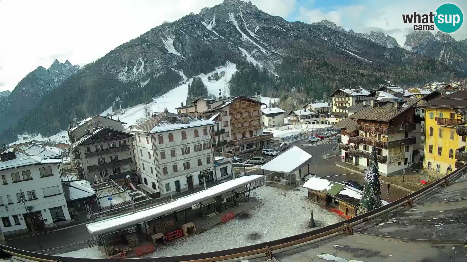 Hauptplatz von Forni di Sopra