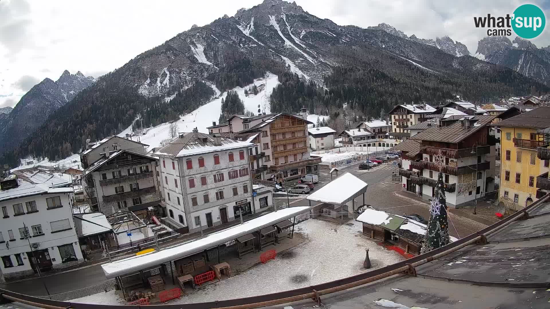 Hauptplatz von Forni di Sopra