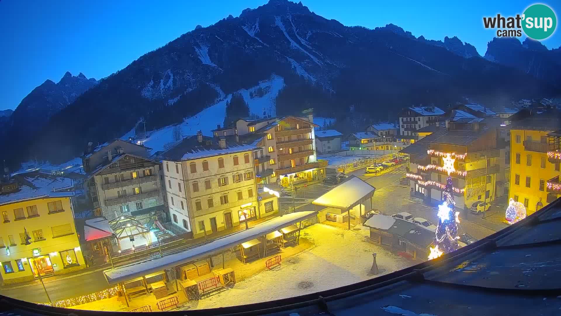 Hauptplatz von Forni di Sopra