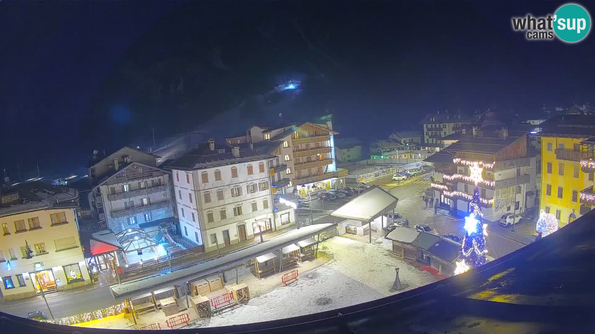 Hauptplatz von Forni di Sopra