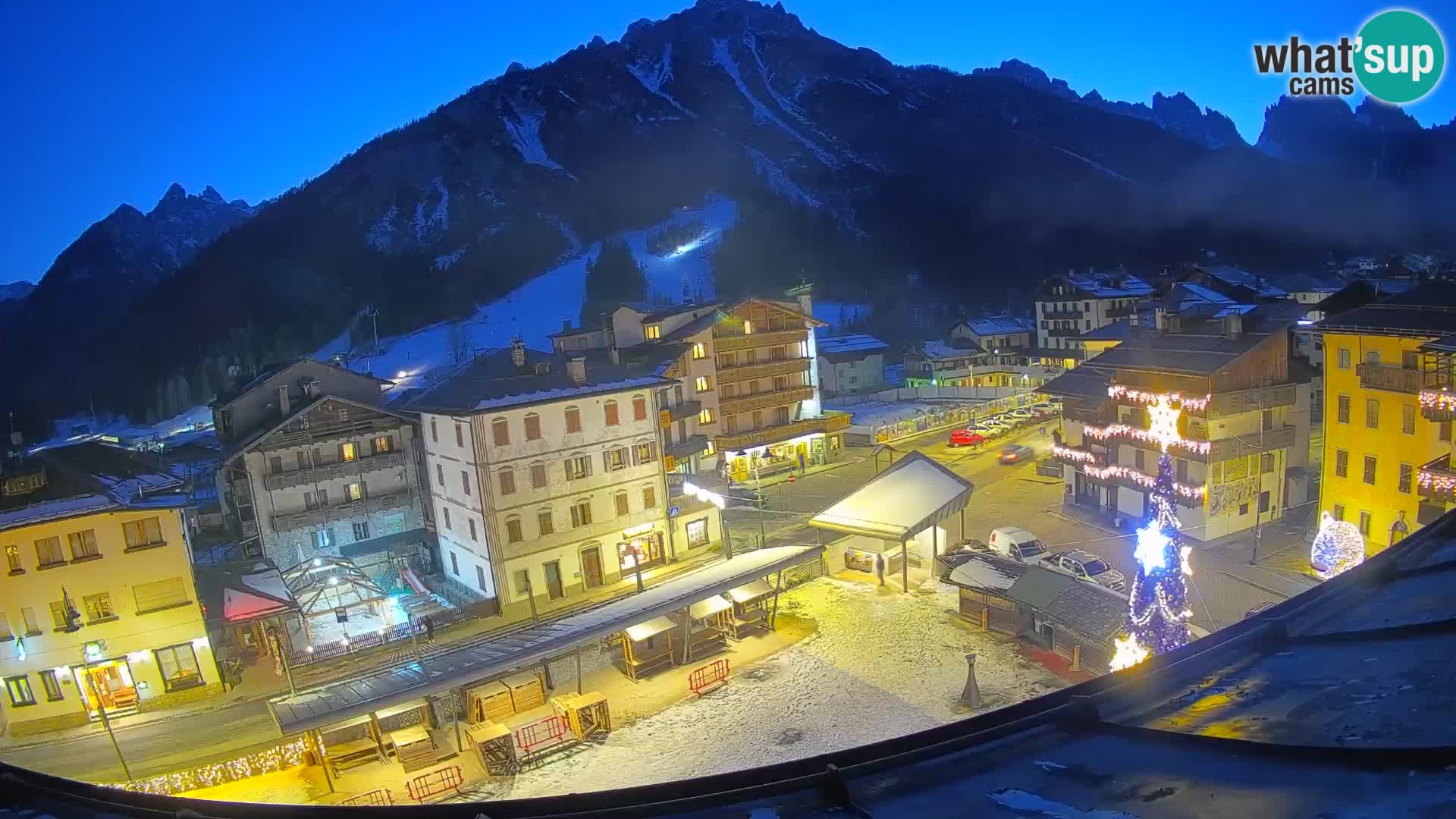 Hauptplatz von Forni di Sopra