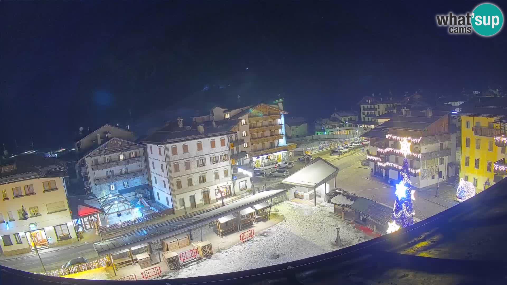 Hauptplatz von Forni di Sopra