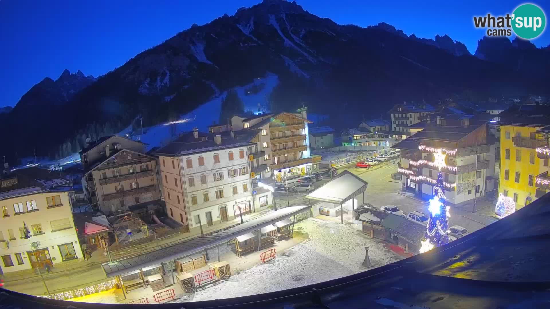 Hauptplatz von Forni di Sopra