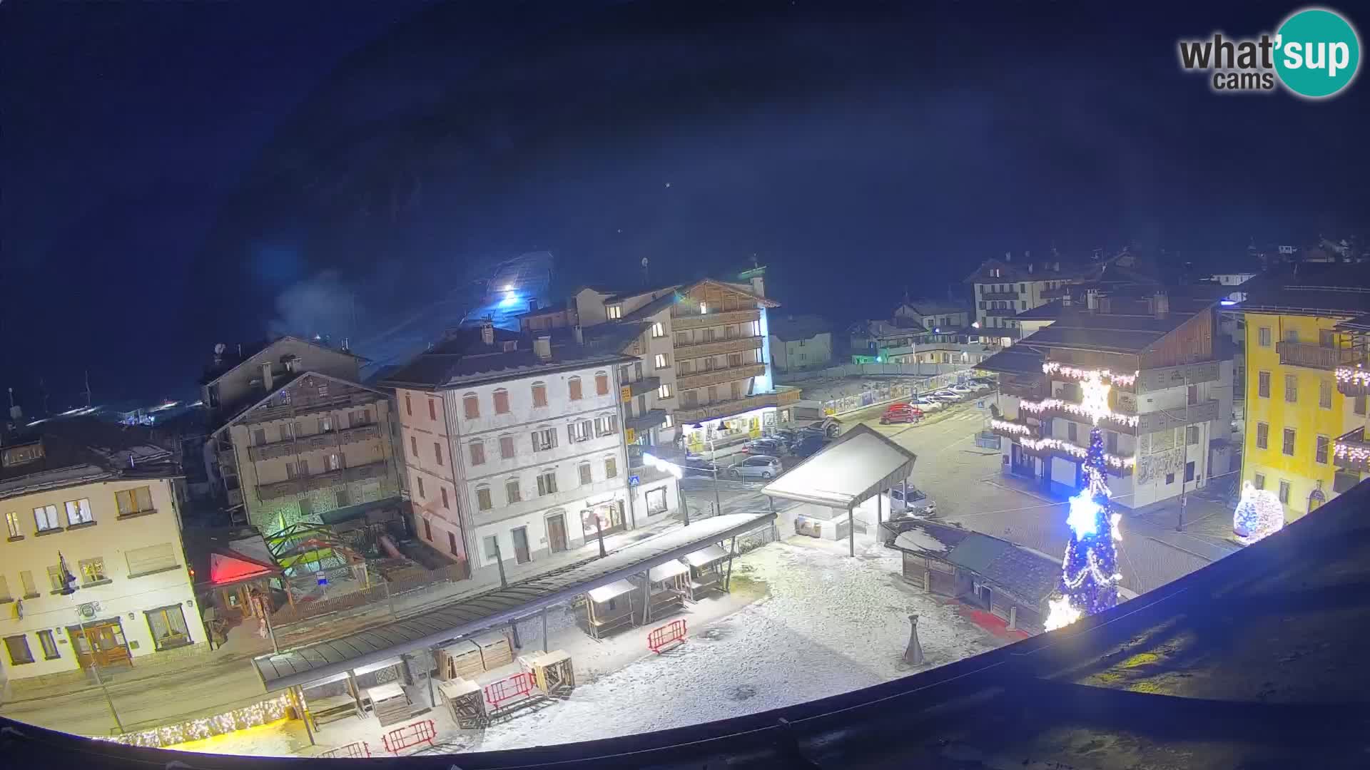 Hauptplatz von Forni di Sopra