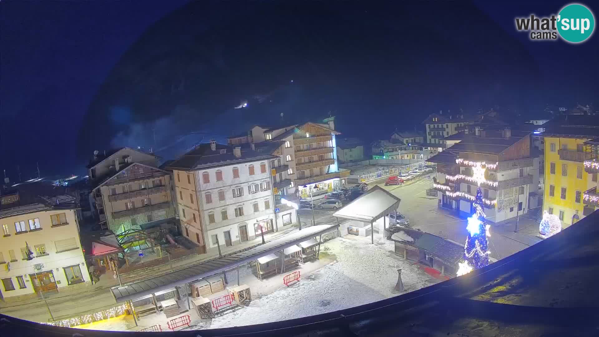 Hauptplatz von Forni di Sopra