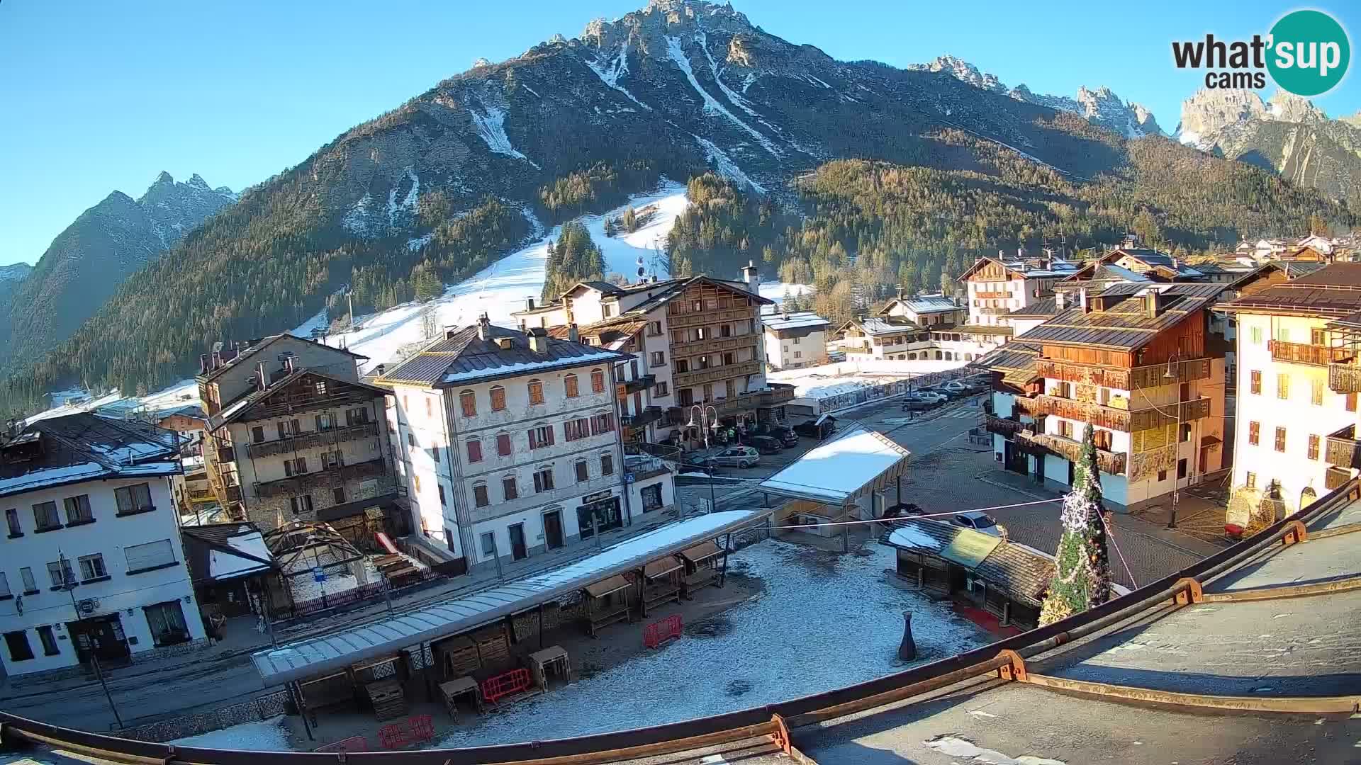 Hauptplatz von Forni di Sopra