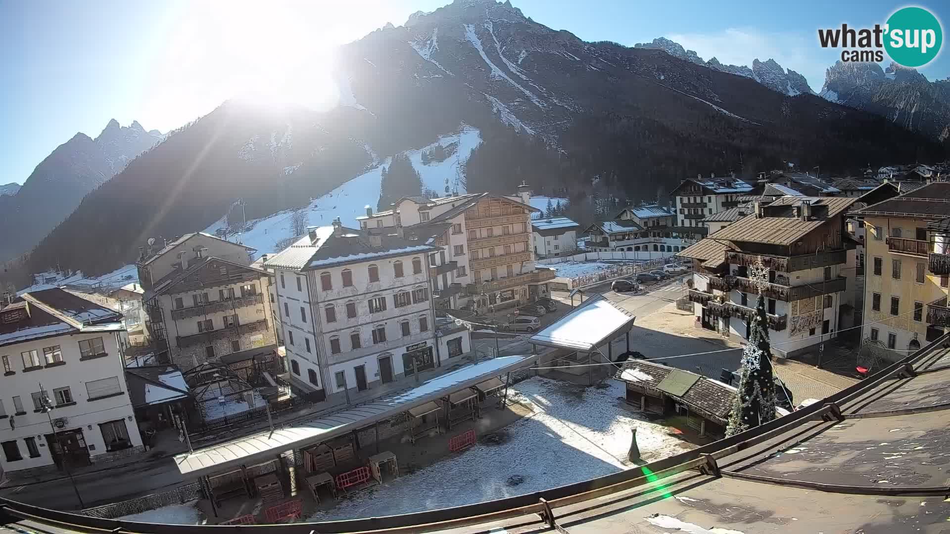 Piazza centrale di Forni di Sopra