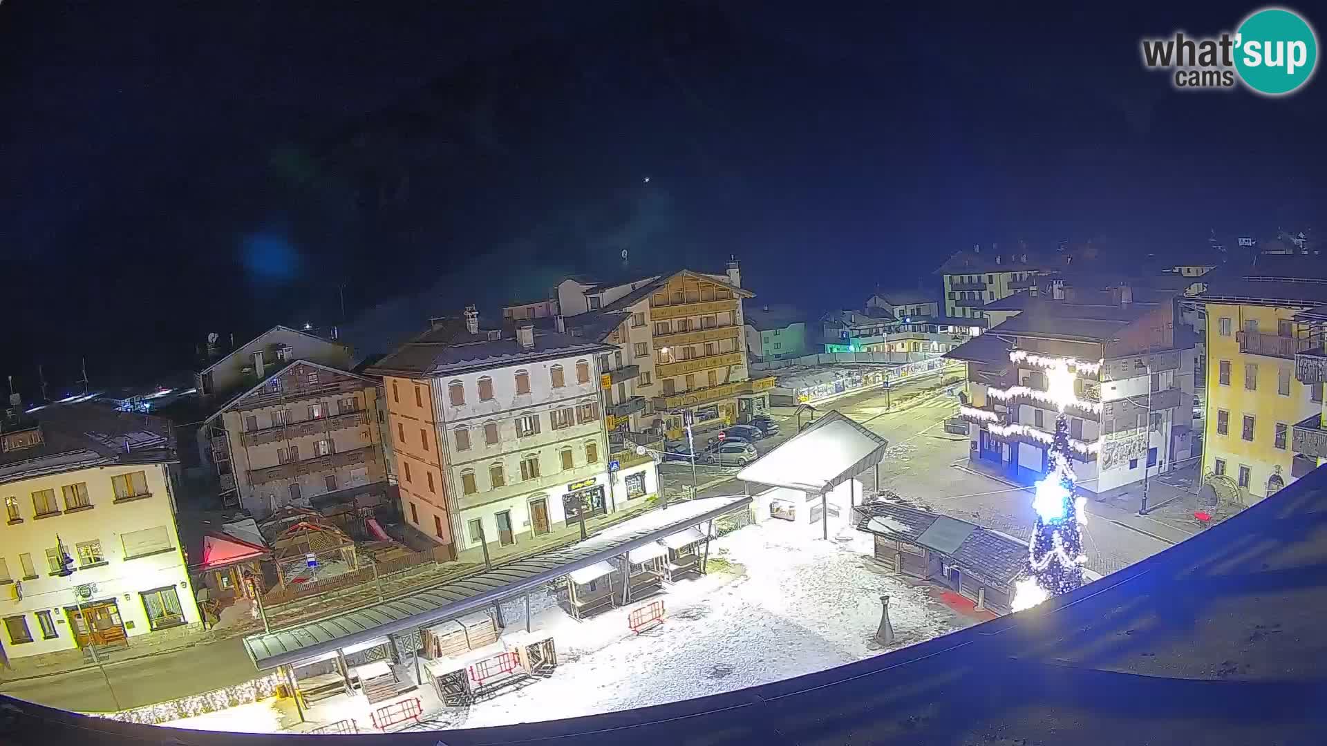 Hauptplatz von Forni di Sopra