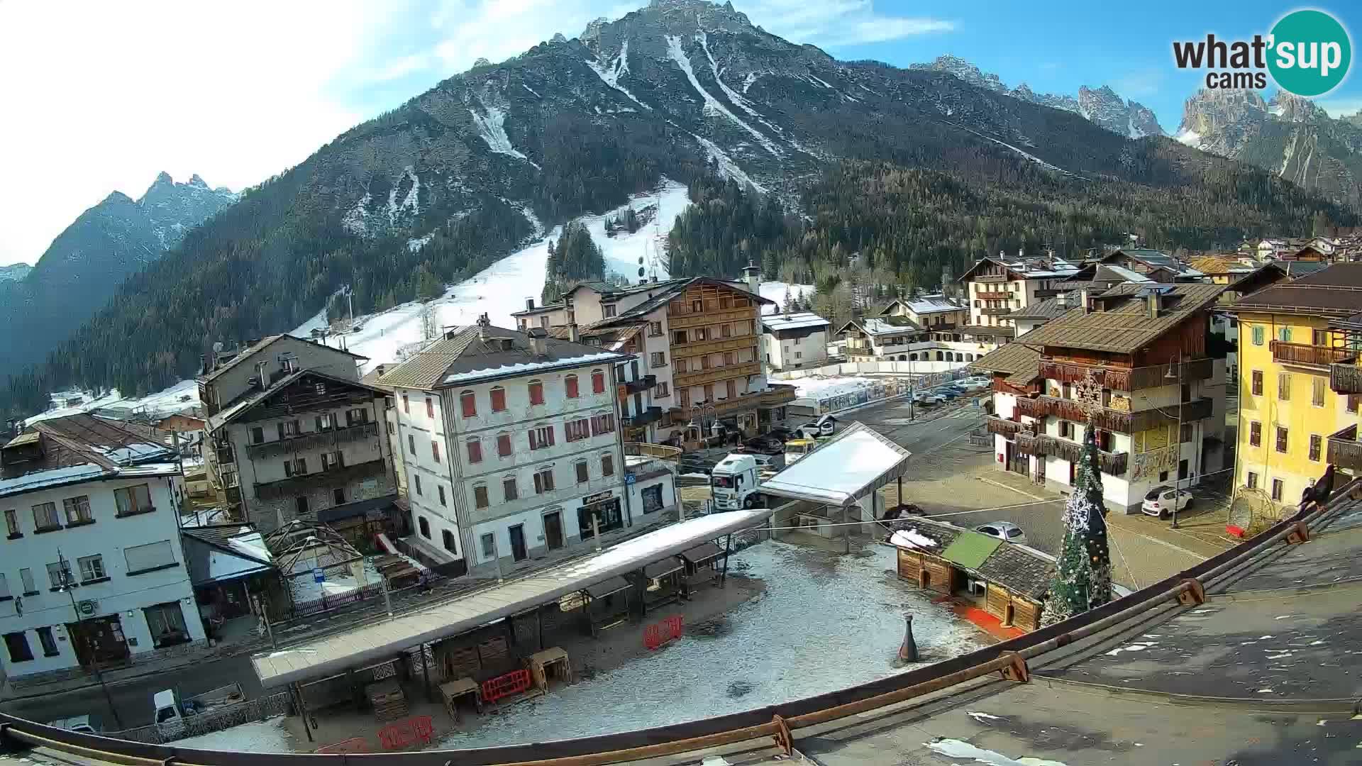 Hauptplatz von Forni di Sopra