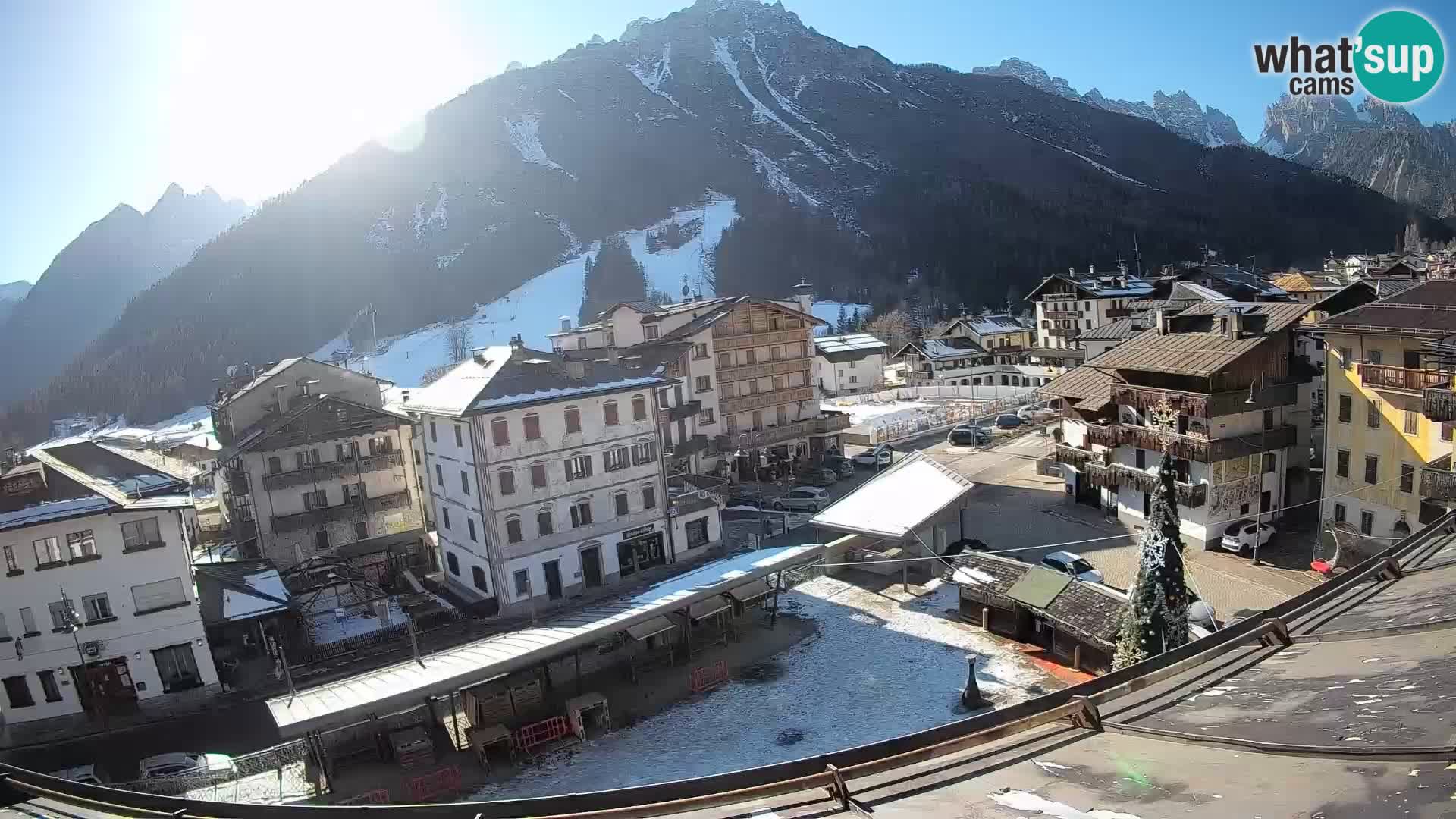 Plaza principal de Forni di Sopra