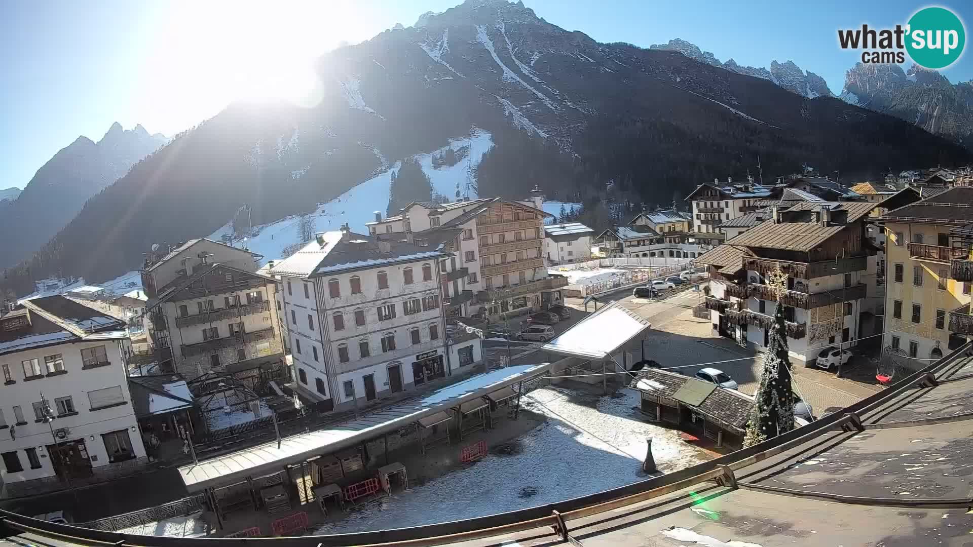 Piazza centrale di Forni di Sopra