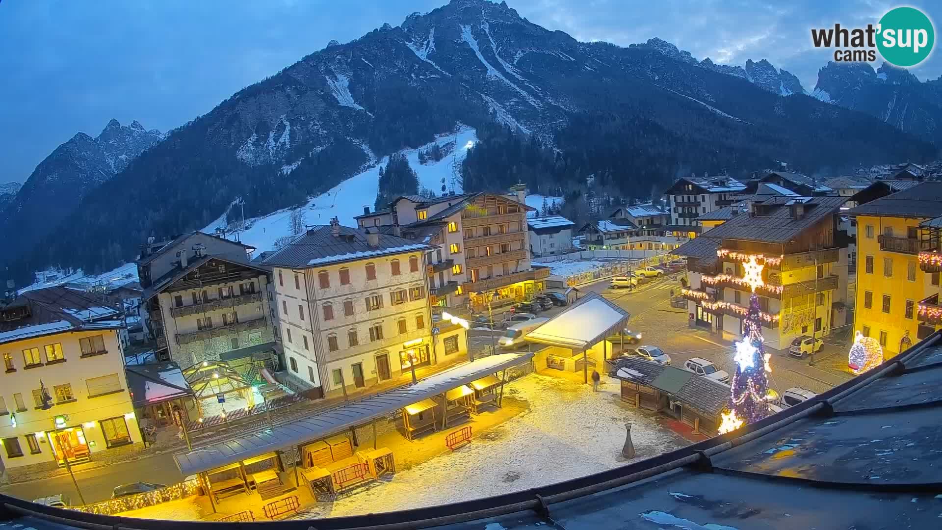 Hauptplatz von Forni di Sopra