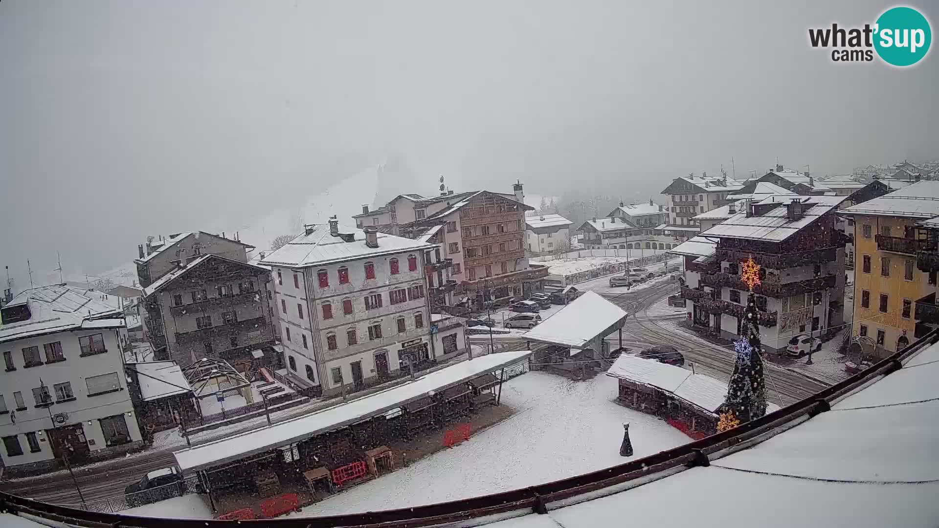 Hauptplatz von Forni di Sopra