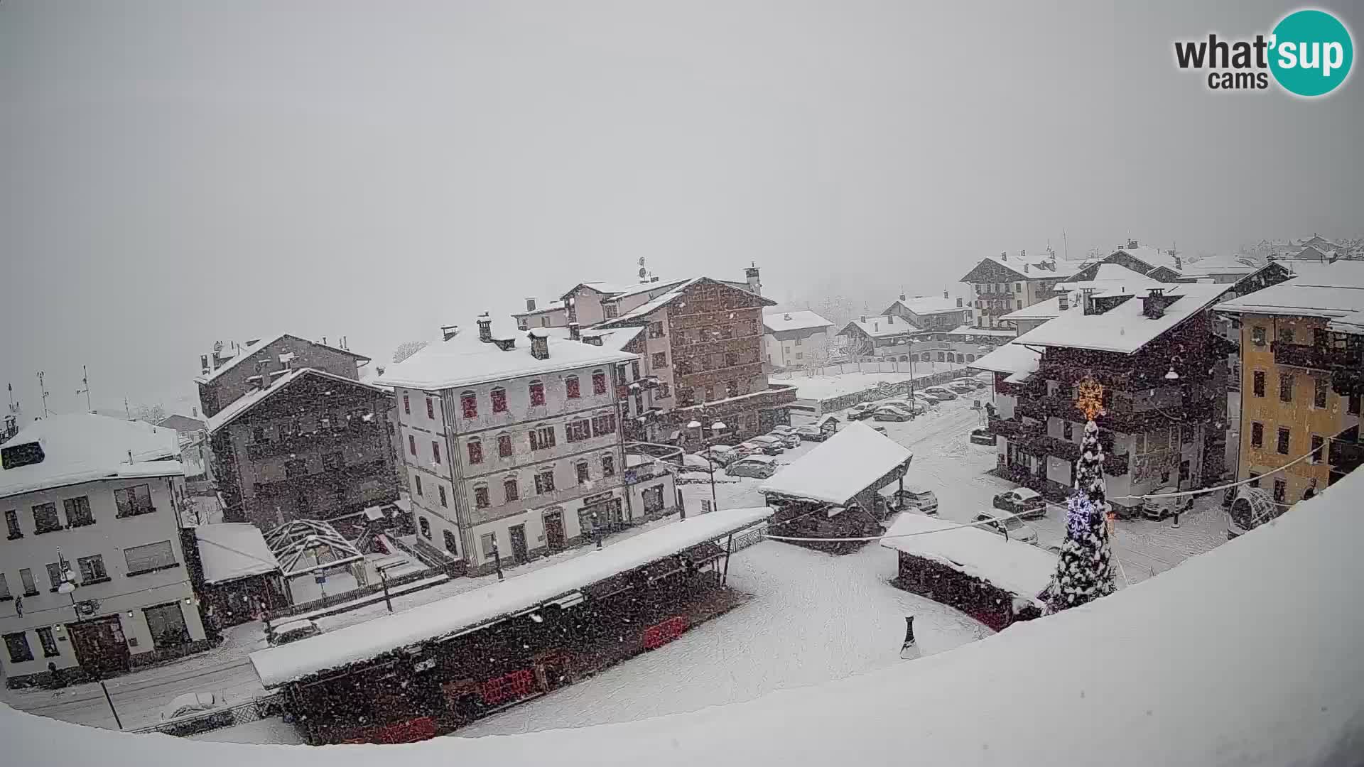 Hauptplatz von Forni di Sopra