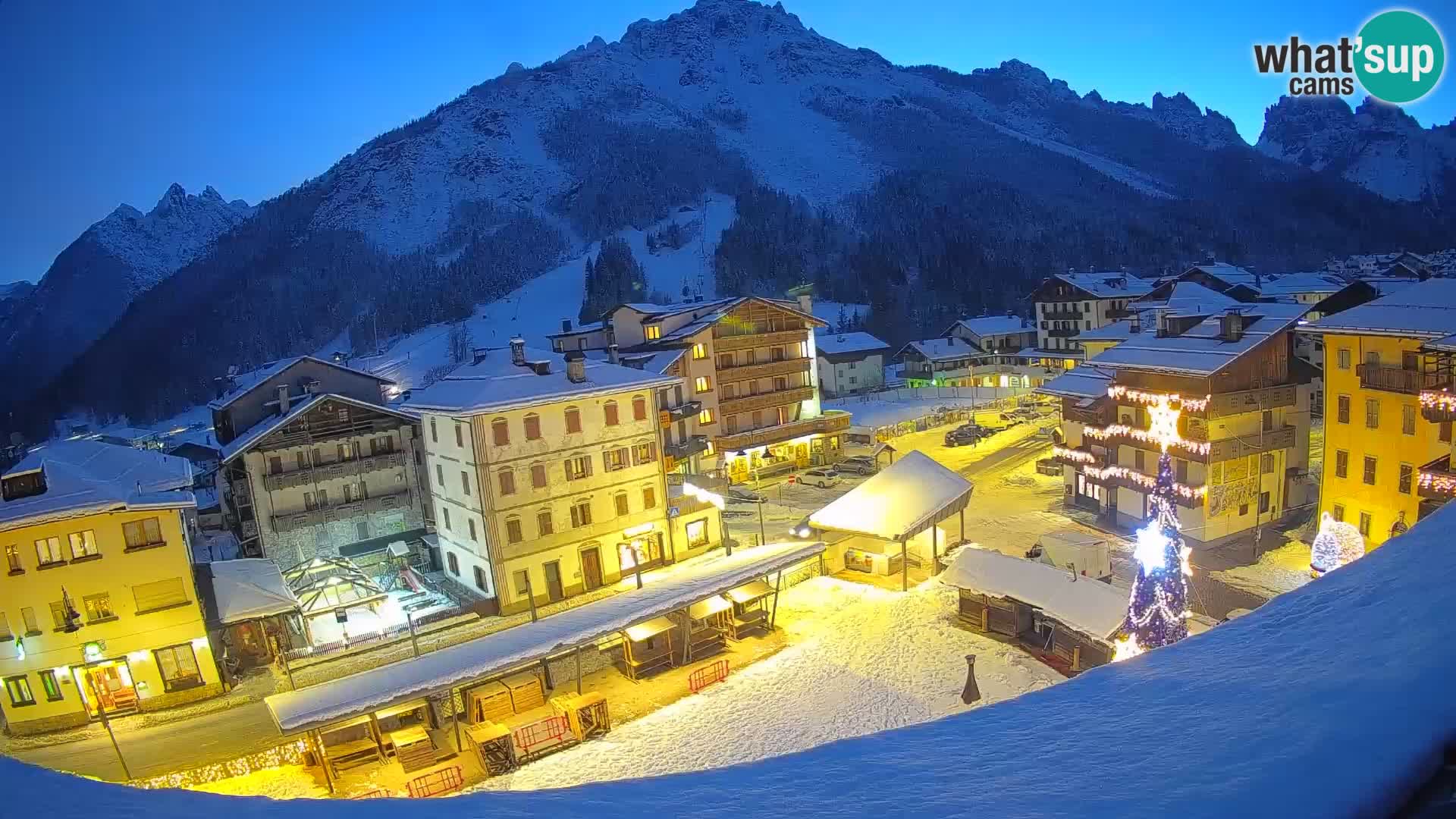 Hauptplatz von Forni di Sopra