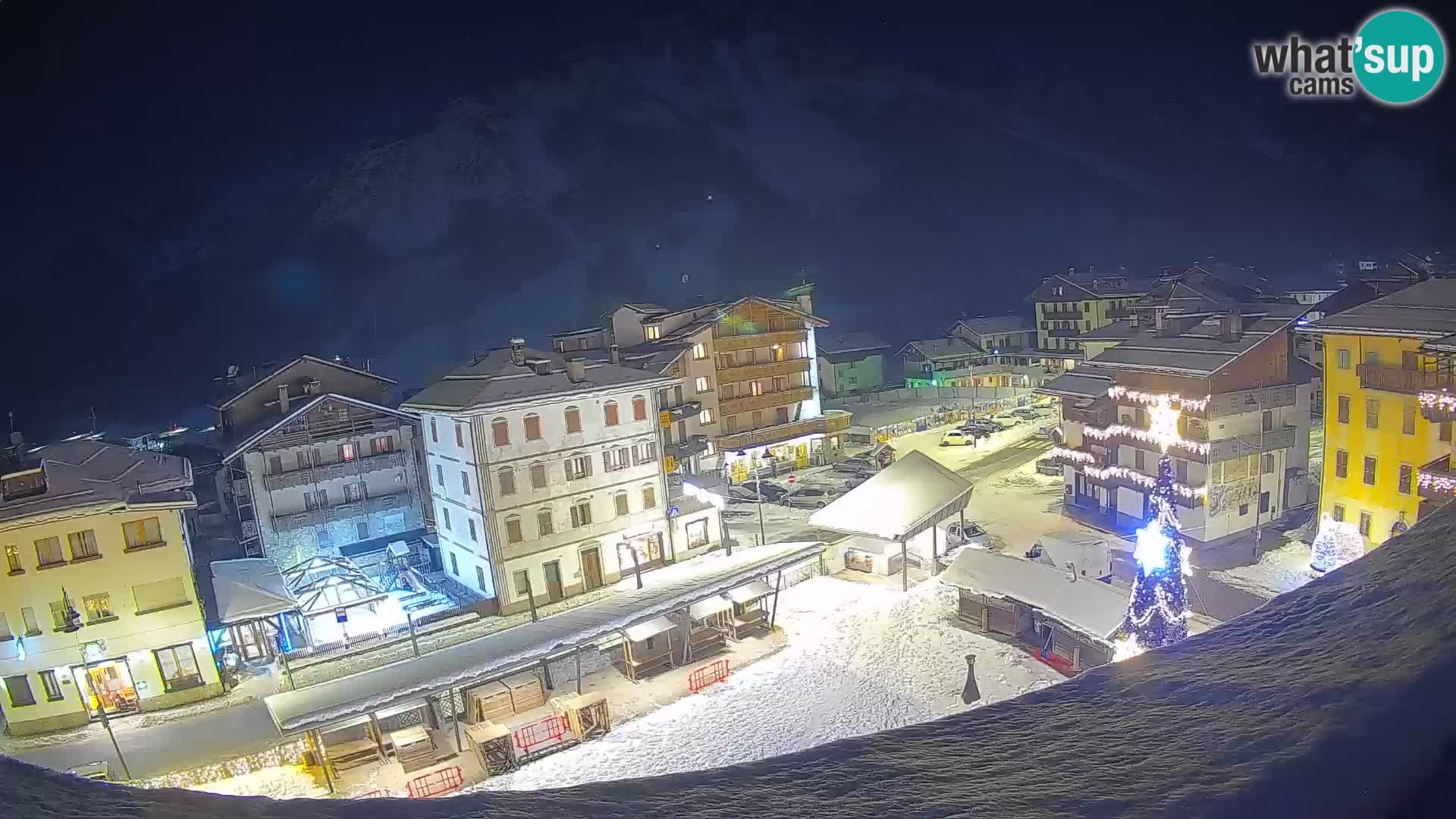 Hauptplatz von Forni di Sopra