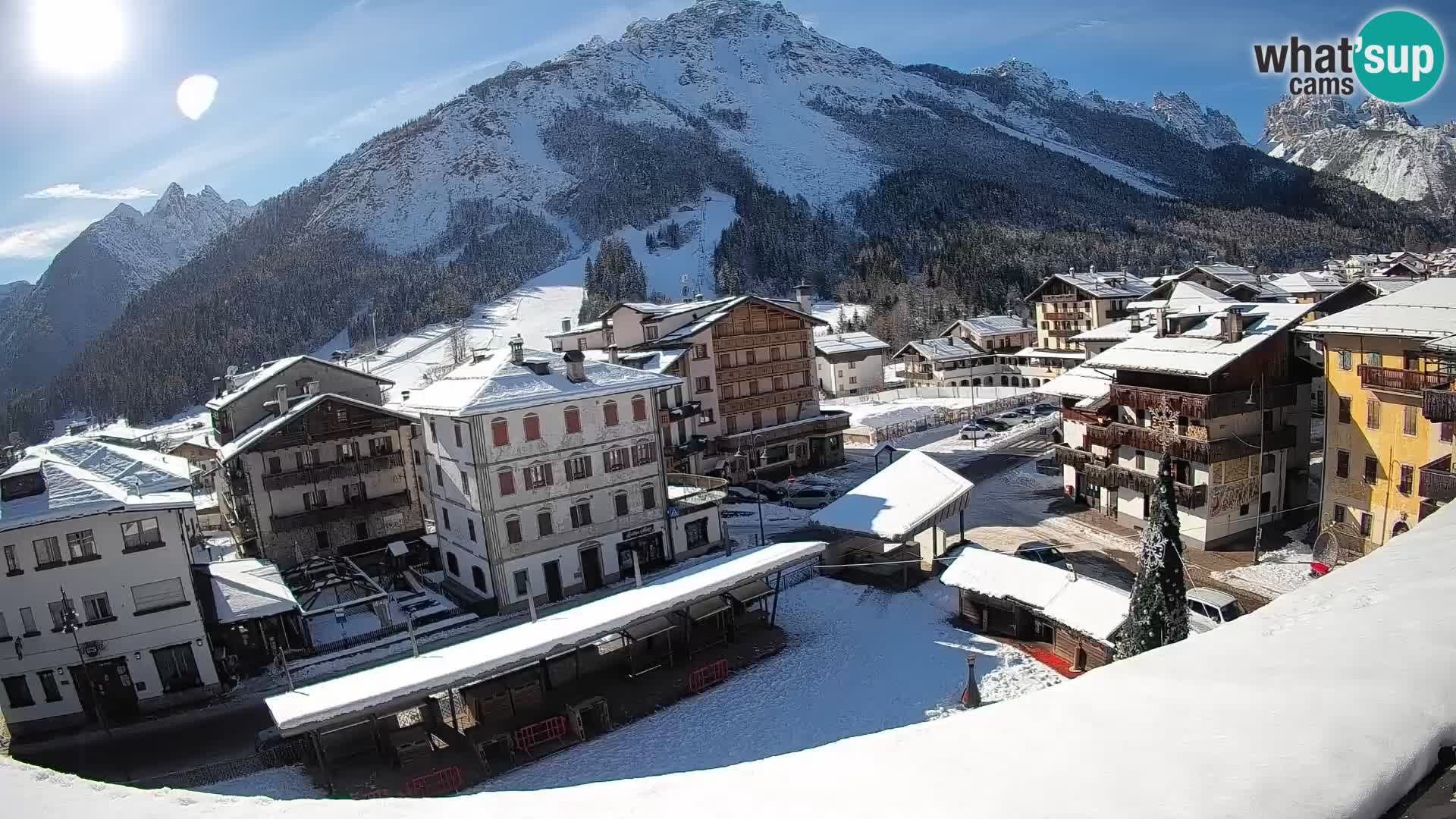 Piazza centrale di Forni di Sopra