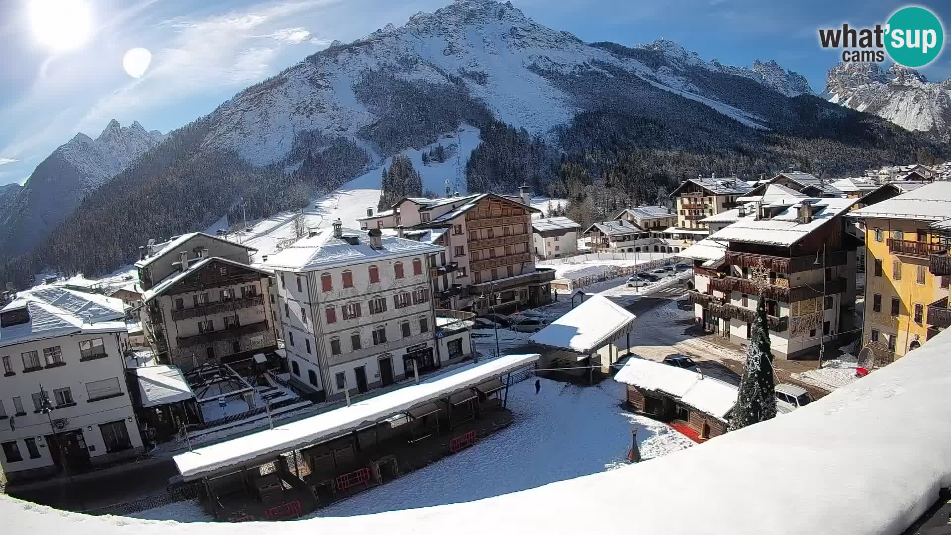 Piazza centrale di Forni di Sopra