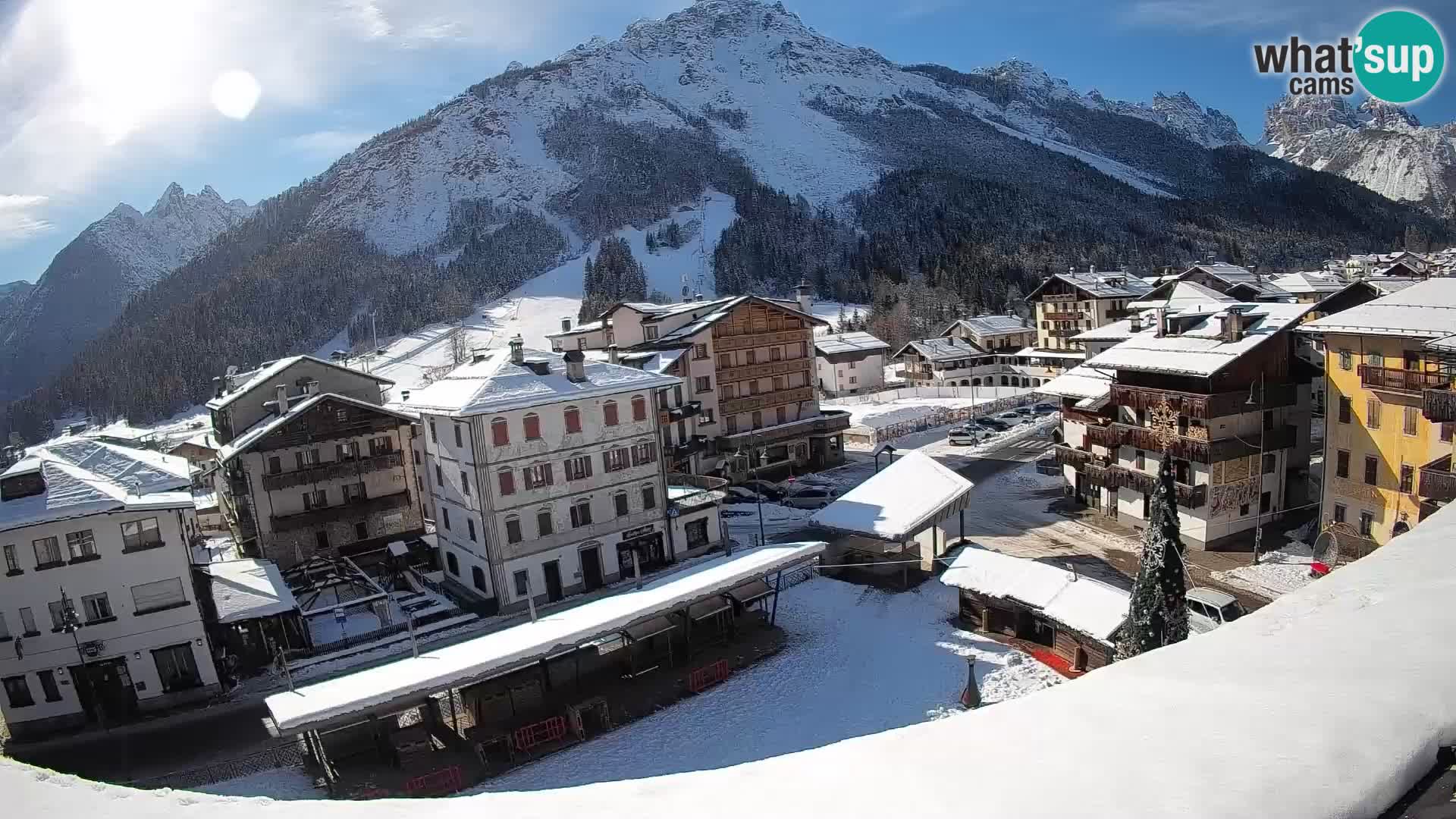 Piazza centrale di Forni di Sopra