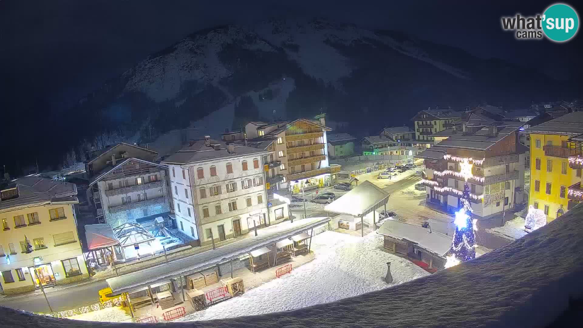 Hauptplatz von Forni di Sopra