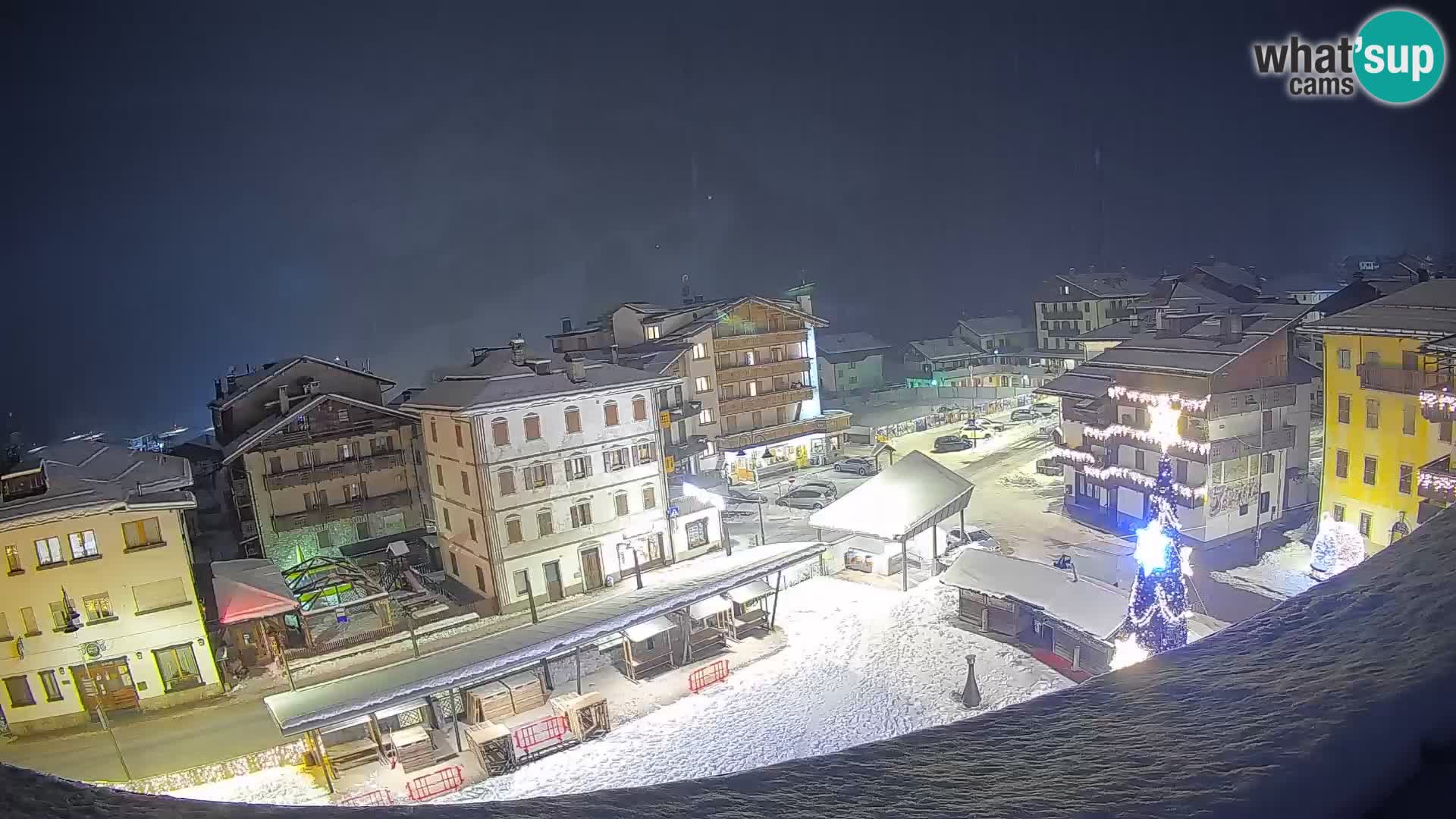 Hauptplatz von Forni di Sopra