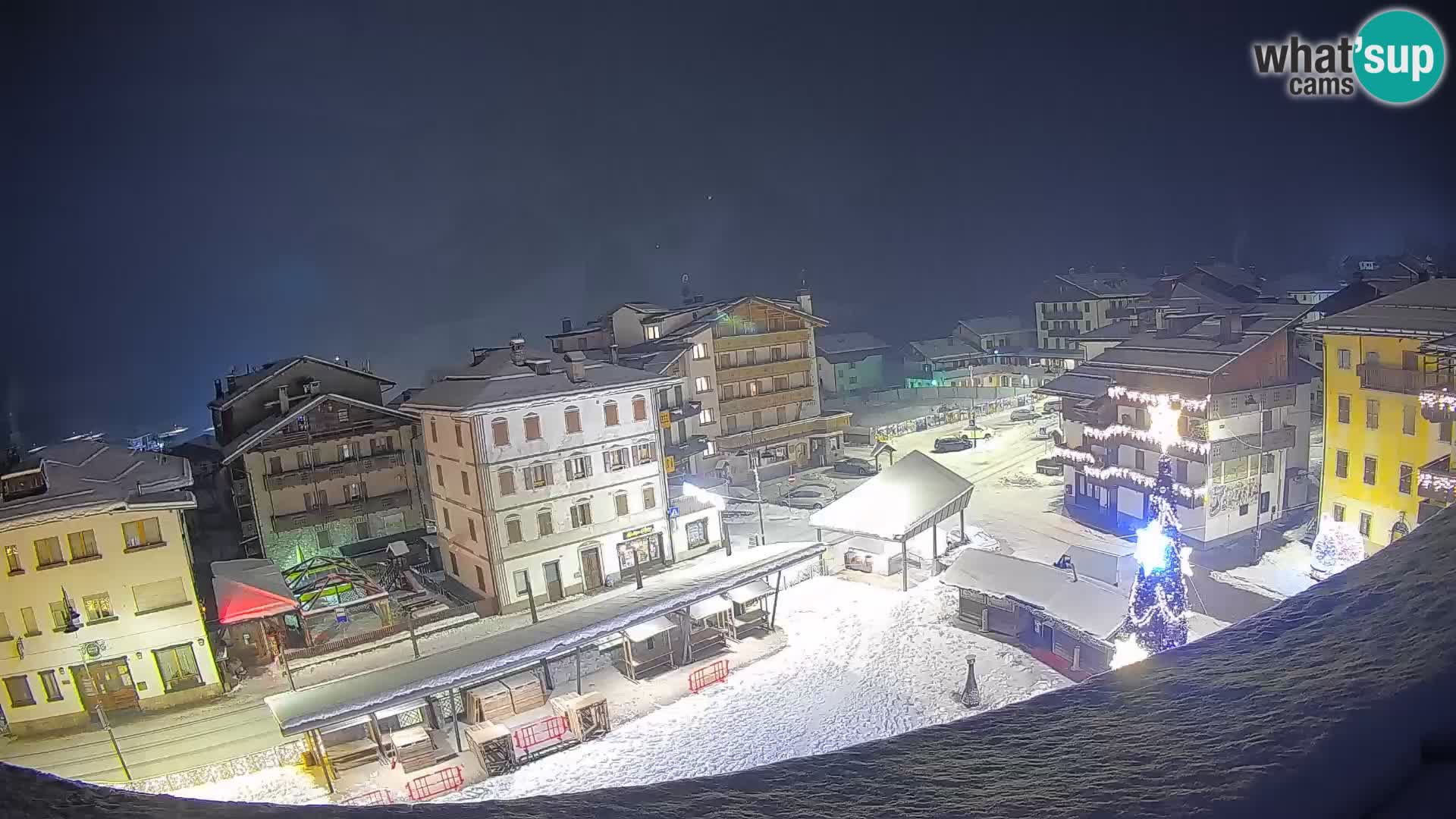 Hauptplatz von Forni di Sopra