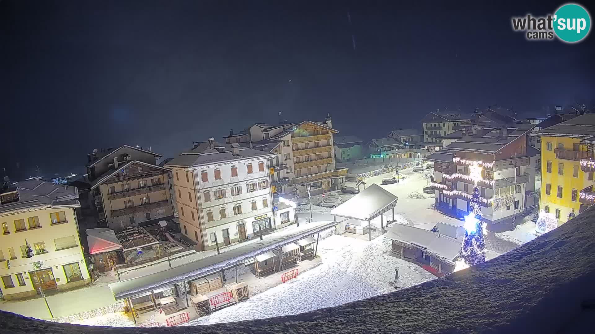Hauptplatz von Forni di Sopra