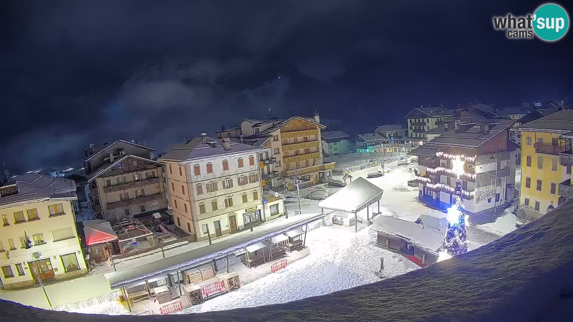 Hauptplatz von Forni di Sopra