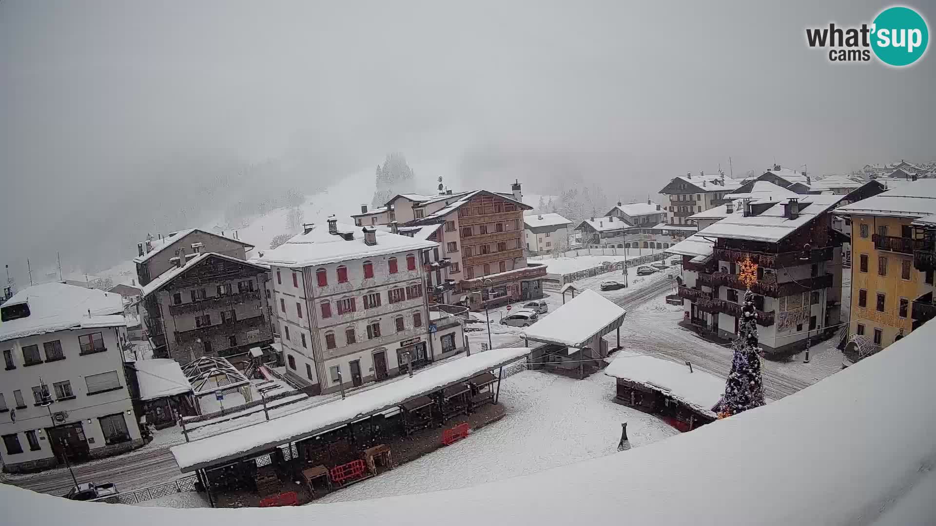 Hauptplatz von Forni di Sopra