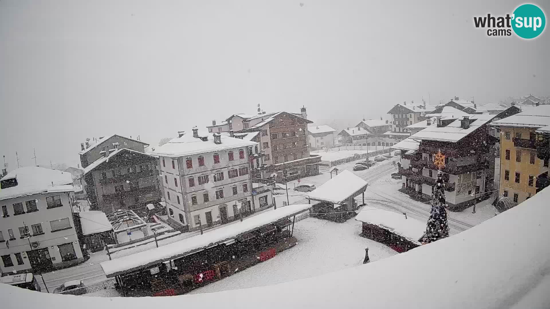 Hauptplatz von Forni di Sopra
