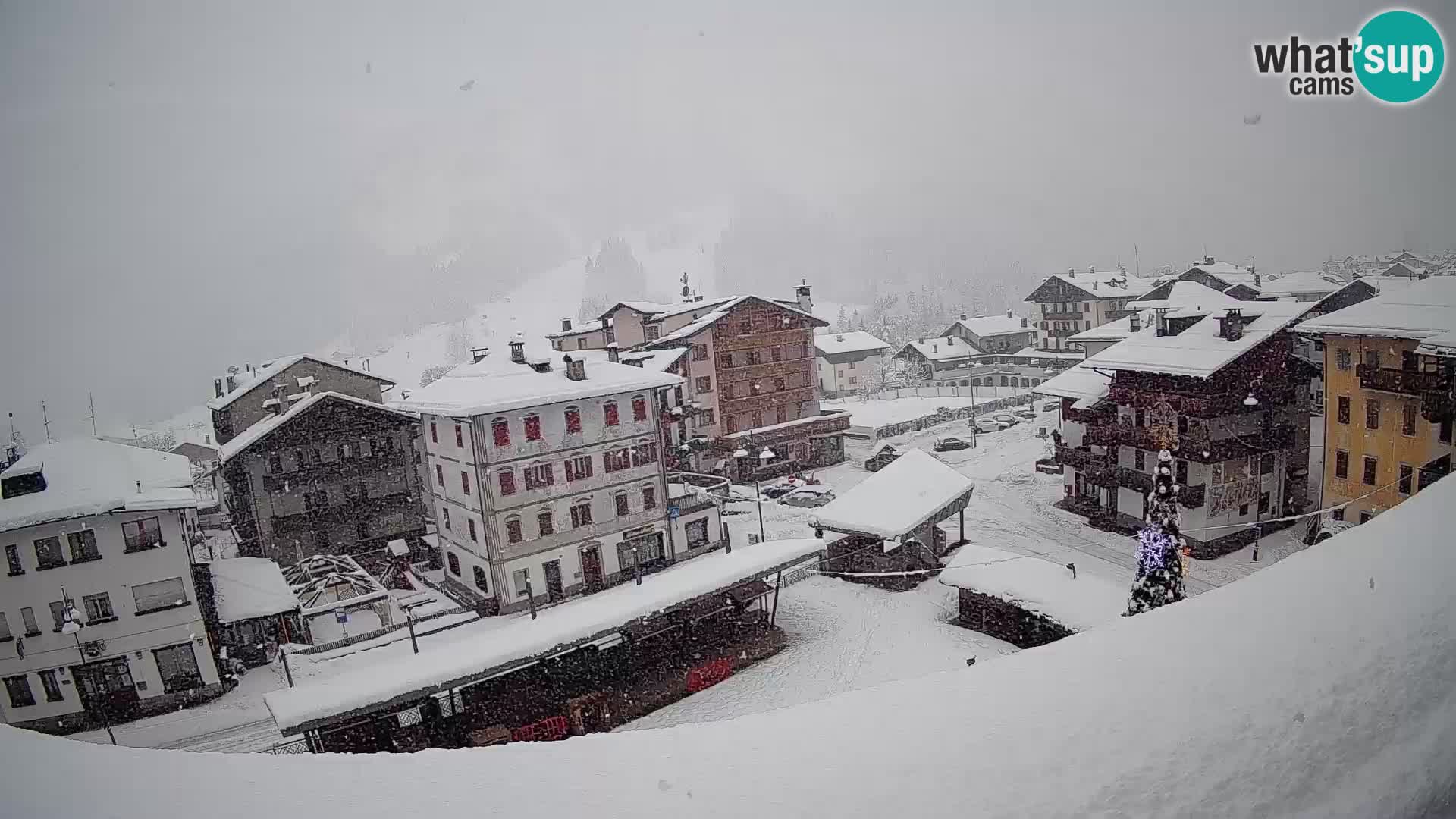 Hauptplatz von Forni di Sopra