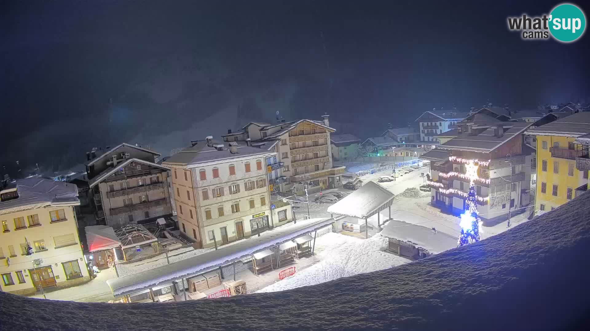 Hauptplatz von Forni di Sopra