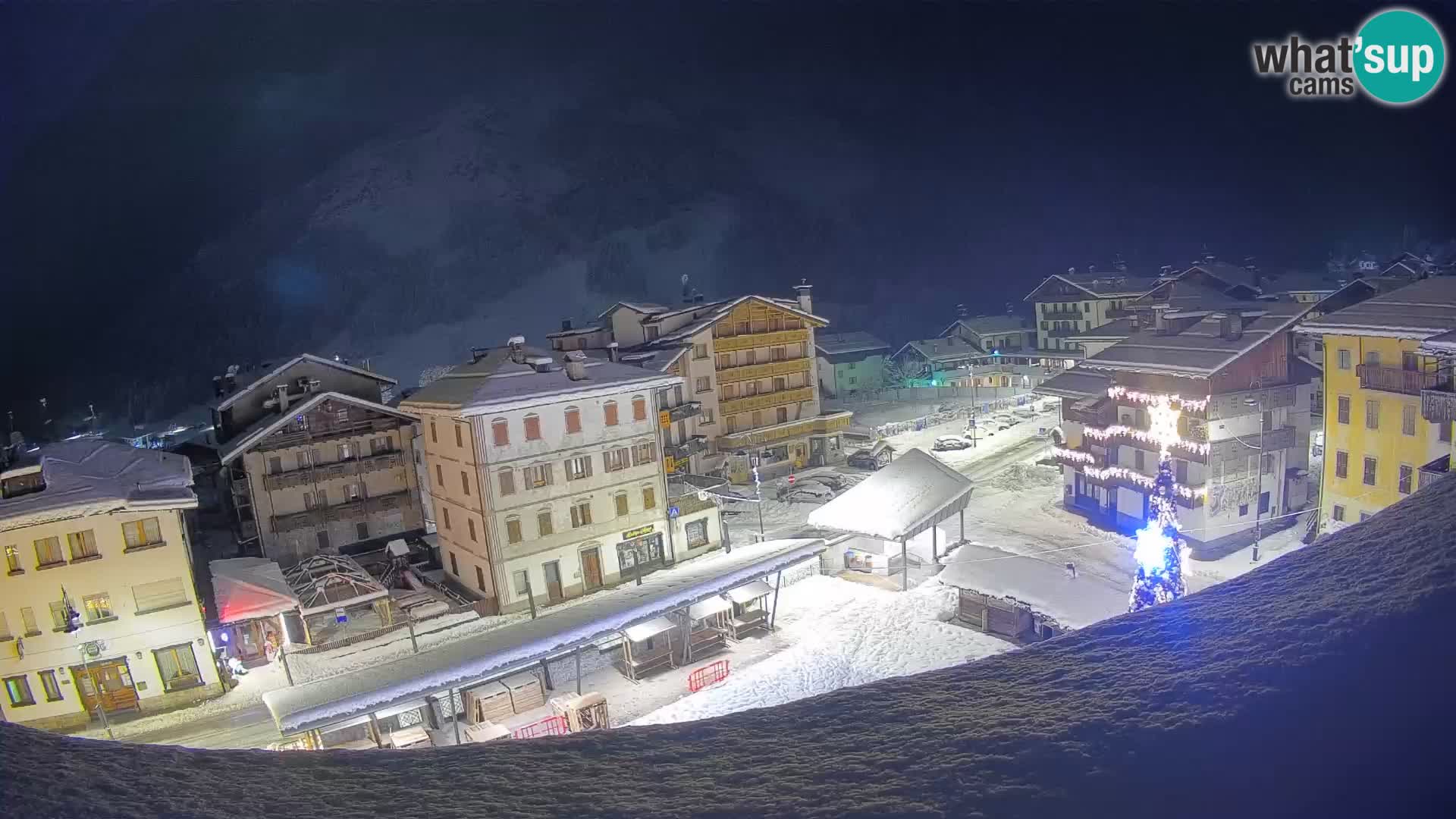 Hauptplatz von Forni di Sopra
